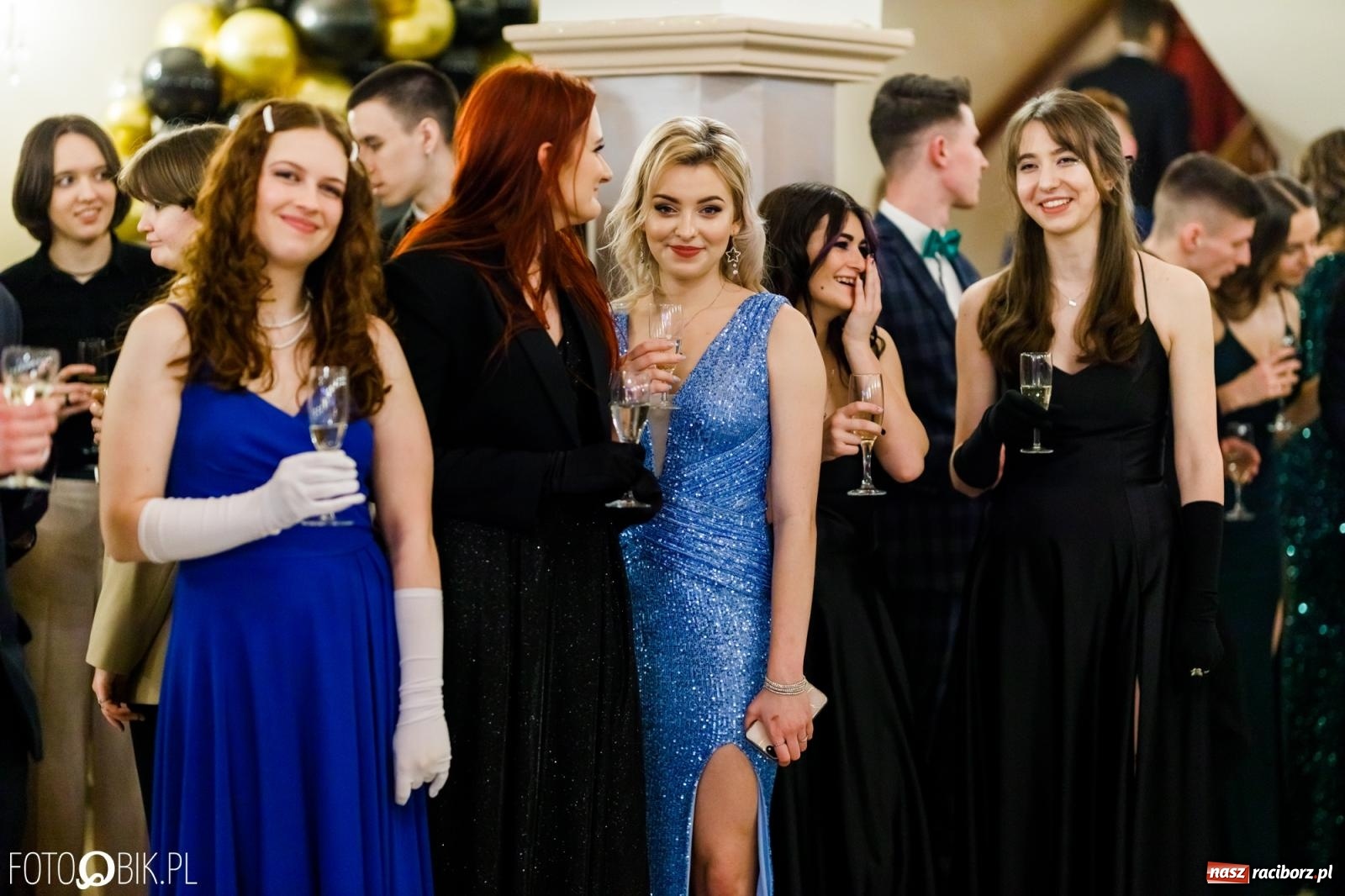 Zdjęcie w galerii na portalu naszraciborz.pl: Studniówka II LO im. Adama Mickiewicza [FOTO i WIDEO] wiadomości z regionu