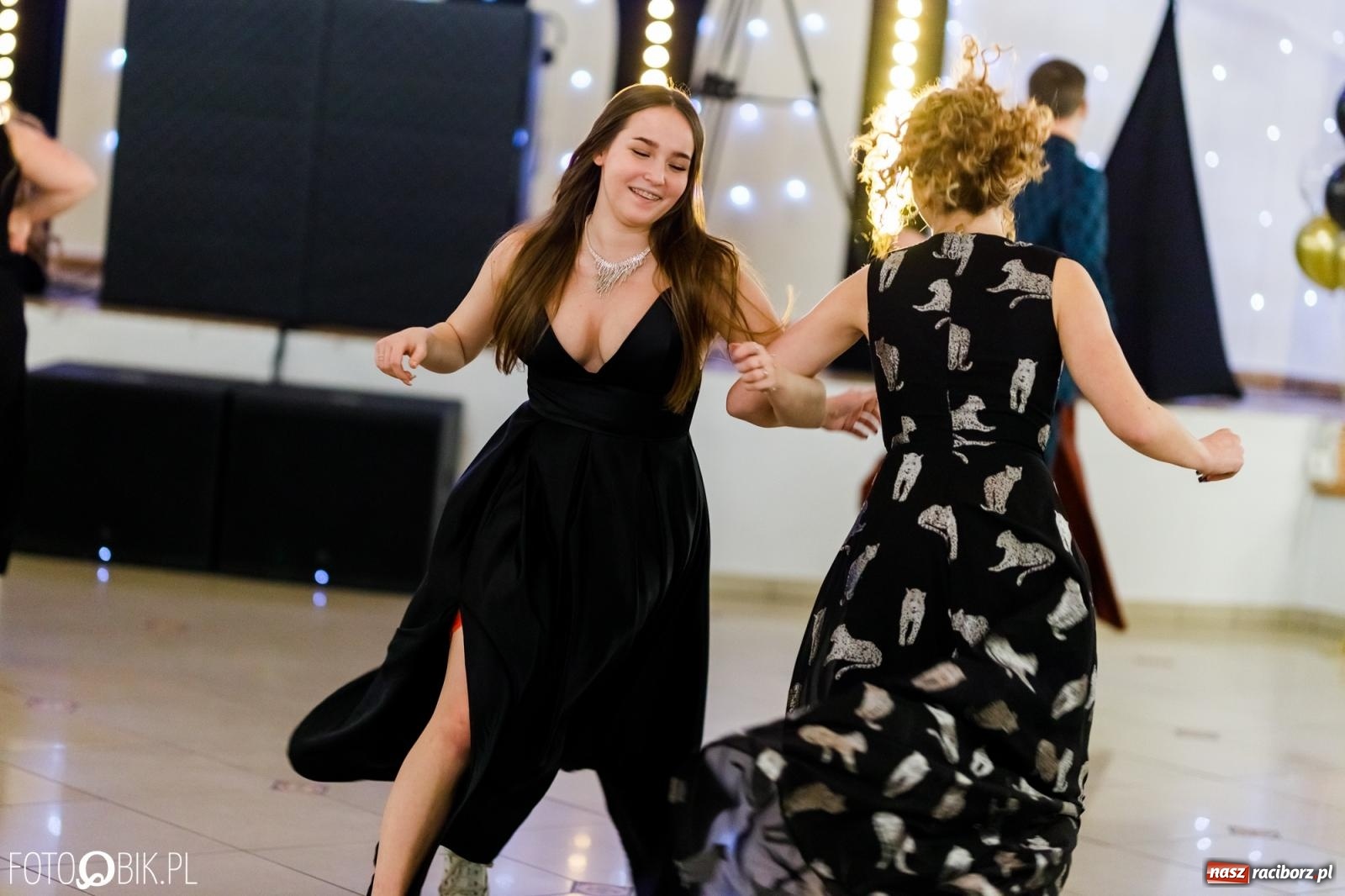 Zdjęcie w galerii na portalu naszraciborz.pl: Studniówka II LO im. Adama Mickiewicza [FOTO i WIDEO] wiadomości z regionu