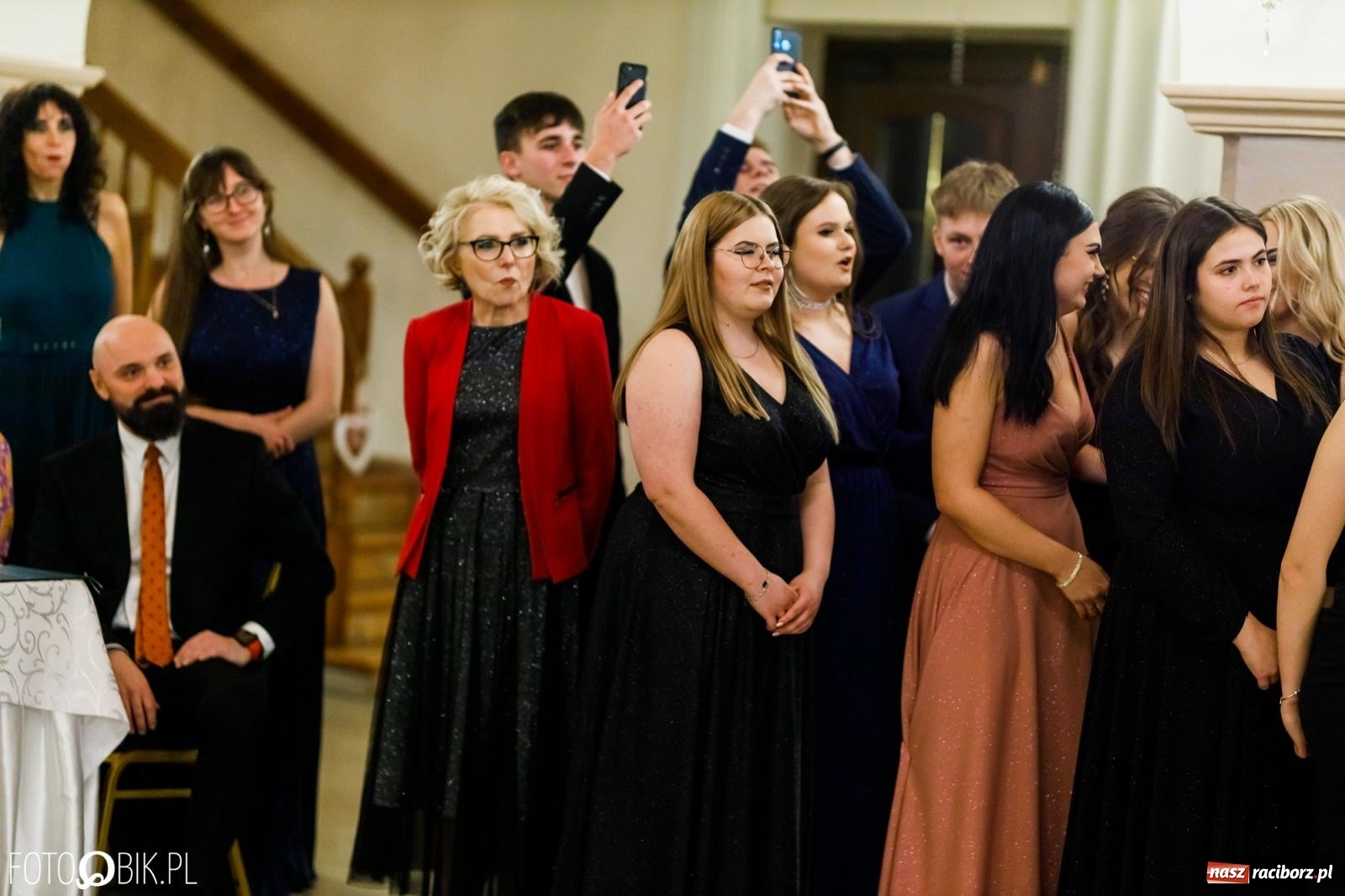 Zdjęcie w galerii na portalu naszraciborz.pl: Studniówka II LO im. Adama Mickiewicza [FOTO i WIDEO] wiadomości z regionu