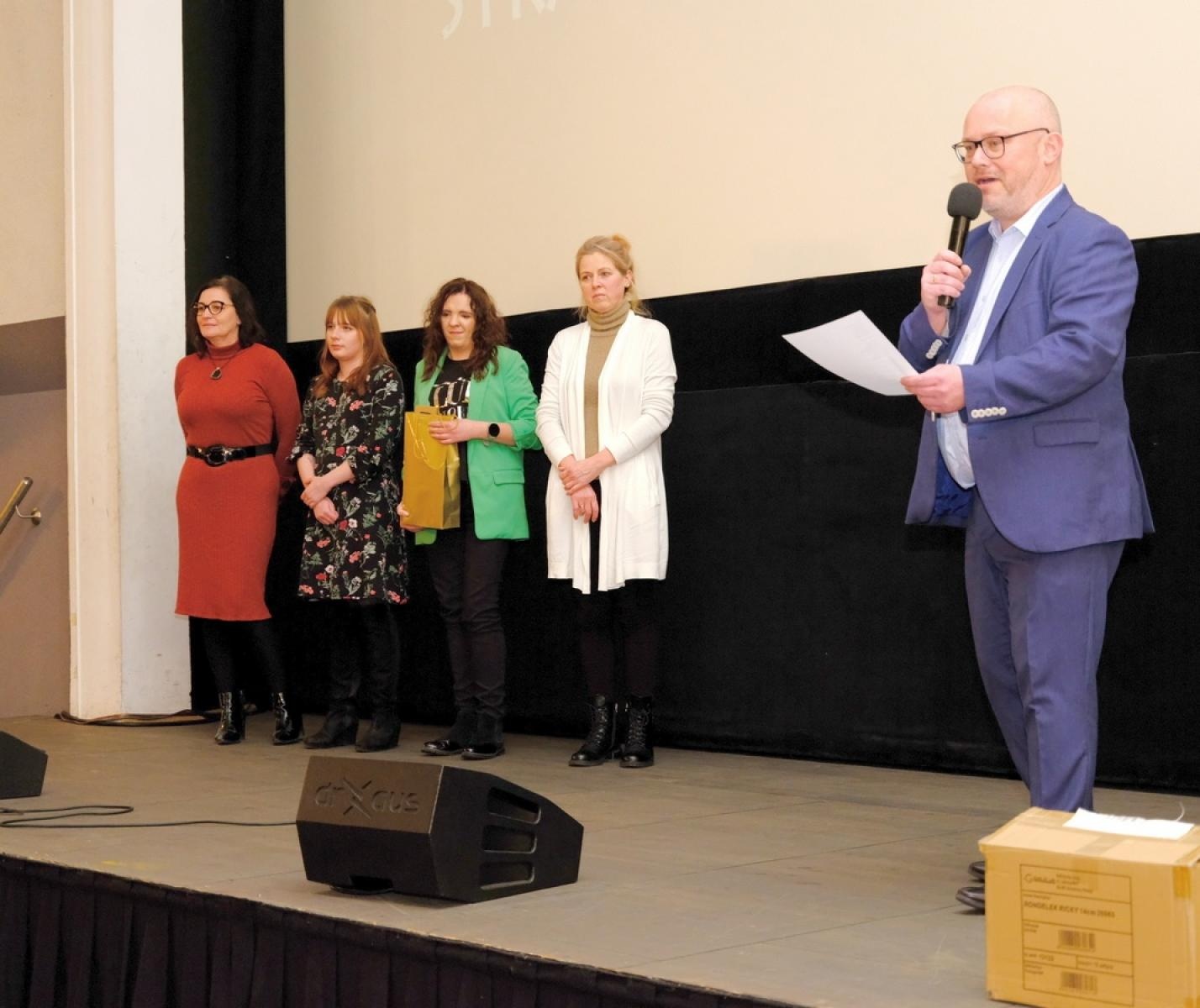 Zdjęcie w galerii na portalu naszraciborz.pl: Strażnicy dziejów - pełna wersja pokazana w Strzesze wiadomości z regionu