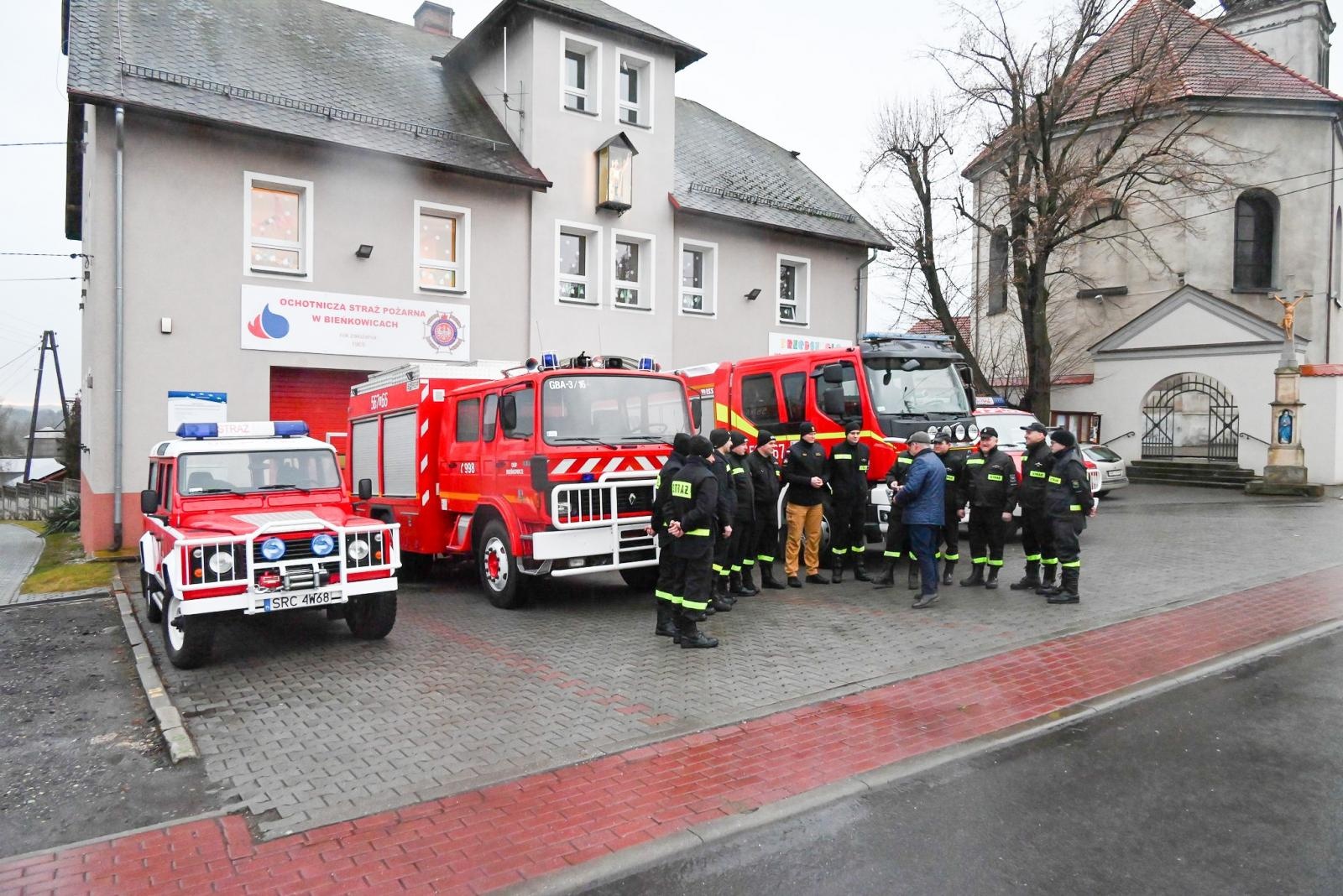 Zdjęcie w galerii na portalu naszraciborz.pl: Nowa Wioska doczekała się średniego wozu bojowego wiadomości z regionu