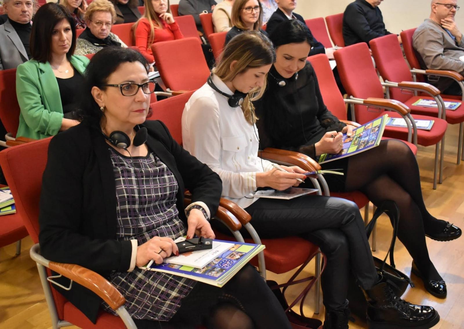Zdjęcie w galerii na portalu naszraciborz.pl: Unijne programy bez tajemnic. Szkolenie na zamku wiadomości z regionu