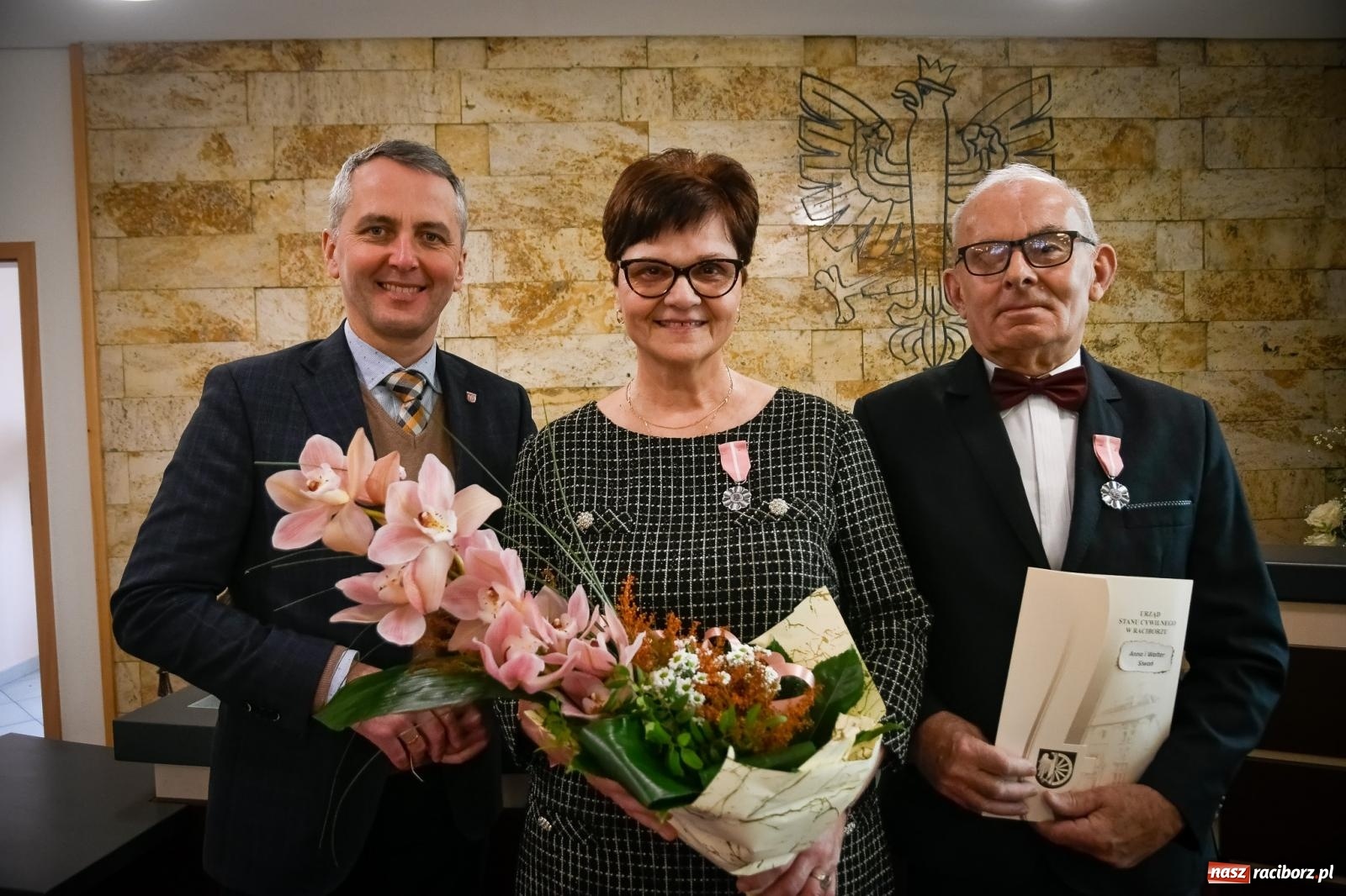 Zdjęcie w galerii na portalu naszraciborz.pl: Złote gody w raciborskim USC [FOTO i WIDEO] wiadomości z regionu