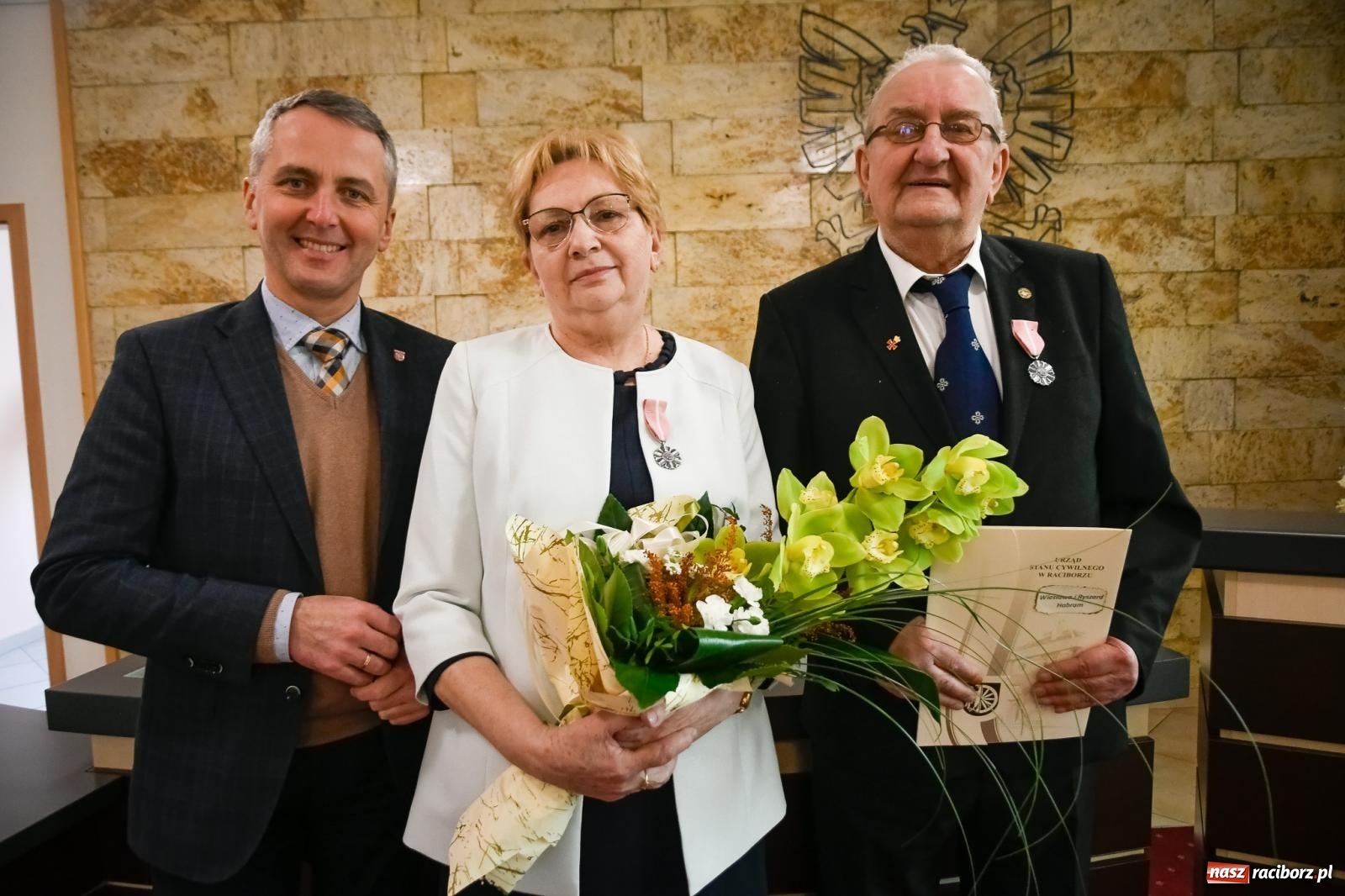Zdjęcie w galerii na portalu naszraciborz.pl: Złote gody w raciborskim USC [FOTO i WIDEO] wiadomości z regionu