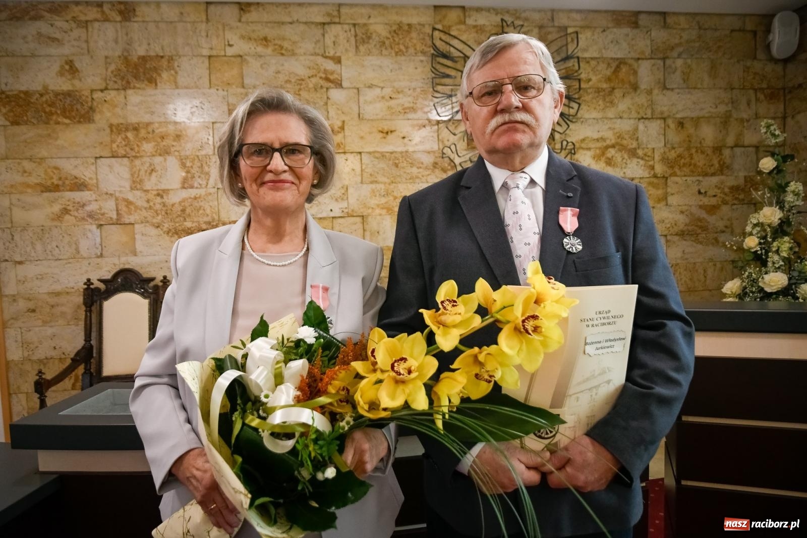 Zdjęcie w galerii na portalu naszraciborz.pl: Złote gody w raciborskim USC [FOTO i WIDEO] wiadomości z regionu