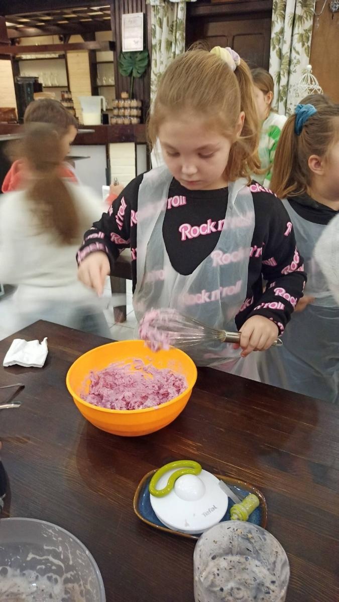 Zdjęcie w galerii na portalu naszraciborz.pl: Raciborzanie dowiedzieli się jak robić pyszne lody wiadomości z regionu