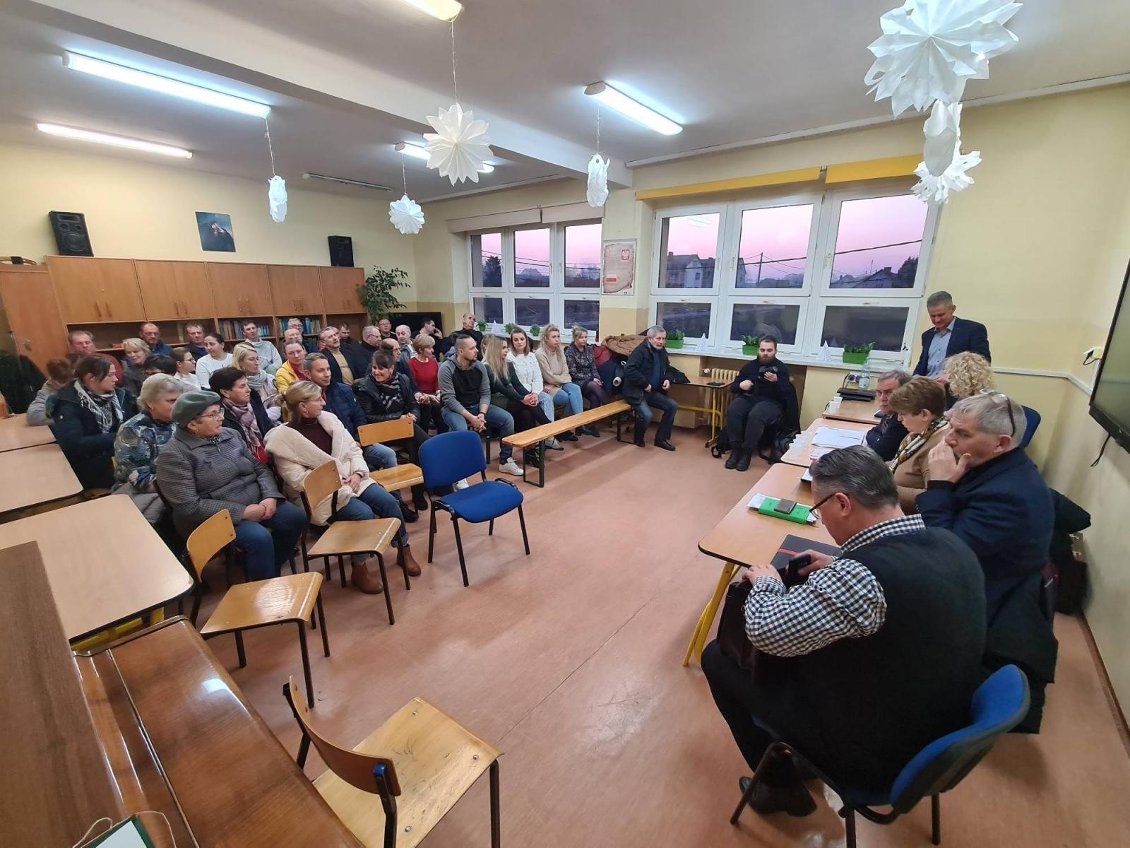 Zdjęcie w galerii na portalu naszraciborz.pl: Gasną szanse na utrzymanie samborowickiej podstawówki wiadomości z regionu