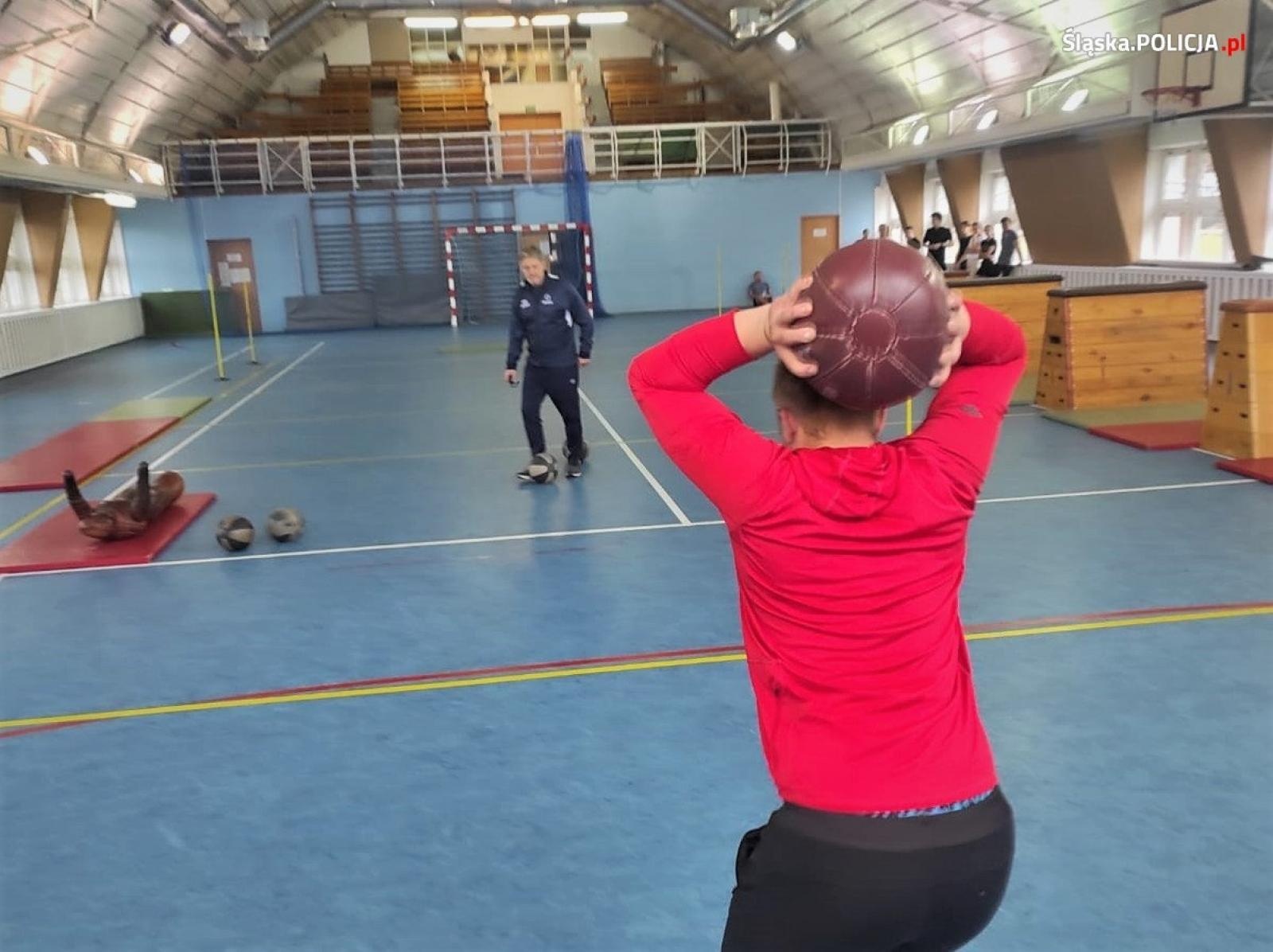 Zdjęcie w galerii na portalu naszraciborz.pl: Sprawdź czy zdasz test sprawności do policji. Zapraszamy już 22 lutego wiadomości z regionu