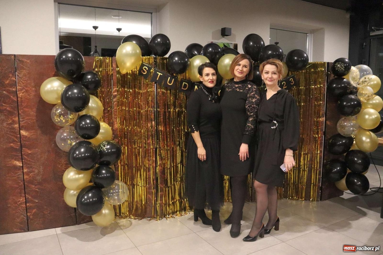 Zdjęcie w galerii na portalu naszraciborz.pl: Studniówka TEB Edukacja w Raciborzu [FOTO] wiadomości z regionu