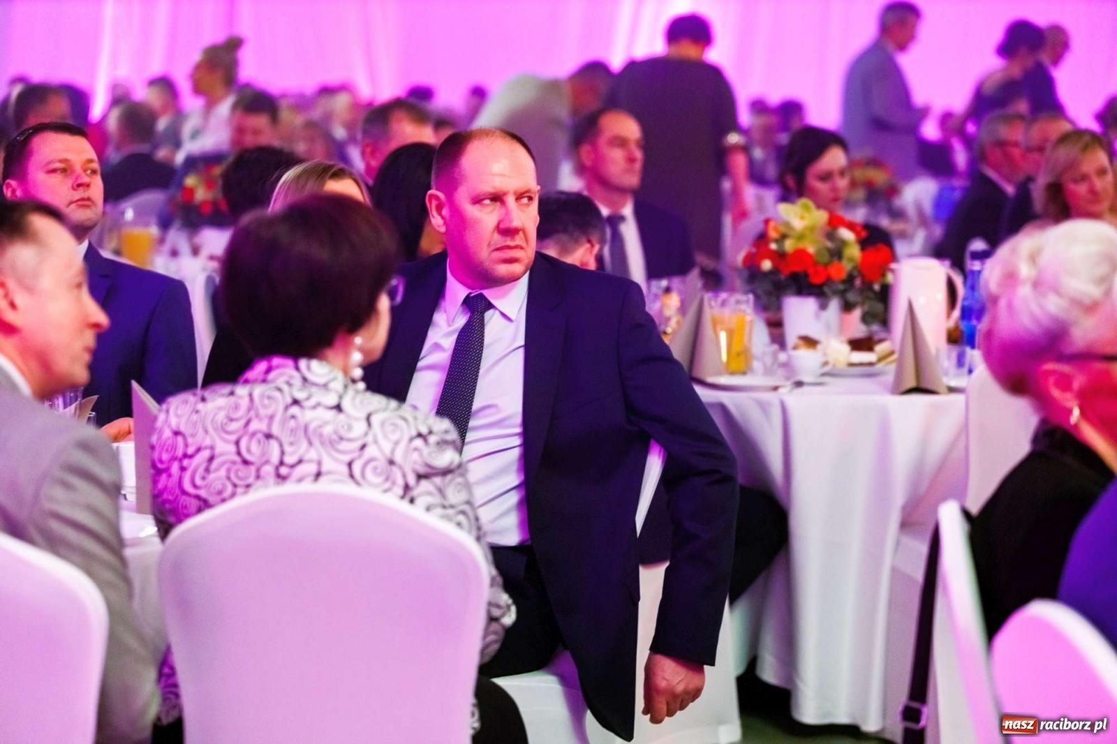 Zdjęcie w galerii na portalu naszraciborz.pl: Biznes i władza. Gala przedsiębiorców w Pietrowicach Wielkich [FOTO i WIDEO] wiadomości z regionu