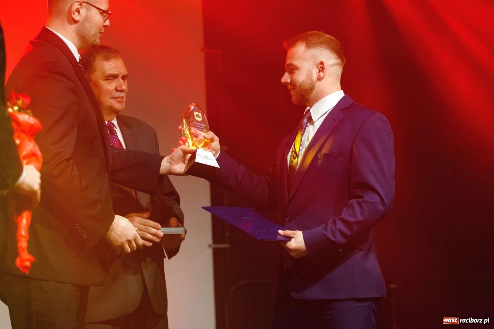 Zdjęcie w galerii na portalu naszraciborz.pl: Biznes i władza. Gala przedsiębiorców w Pietrowicach Wielkich [FOTO i WIDEO] wiadomości z regionu