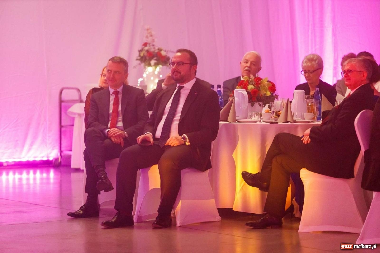 Zdjęcie w galerii na portalu naszraciborz.pl: Biznes i władza. Gala przedsiębiorców w Pietrowicach Wielkich [FOTO i WIDEO] wiadomości z regionu