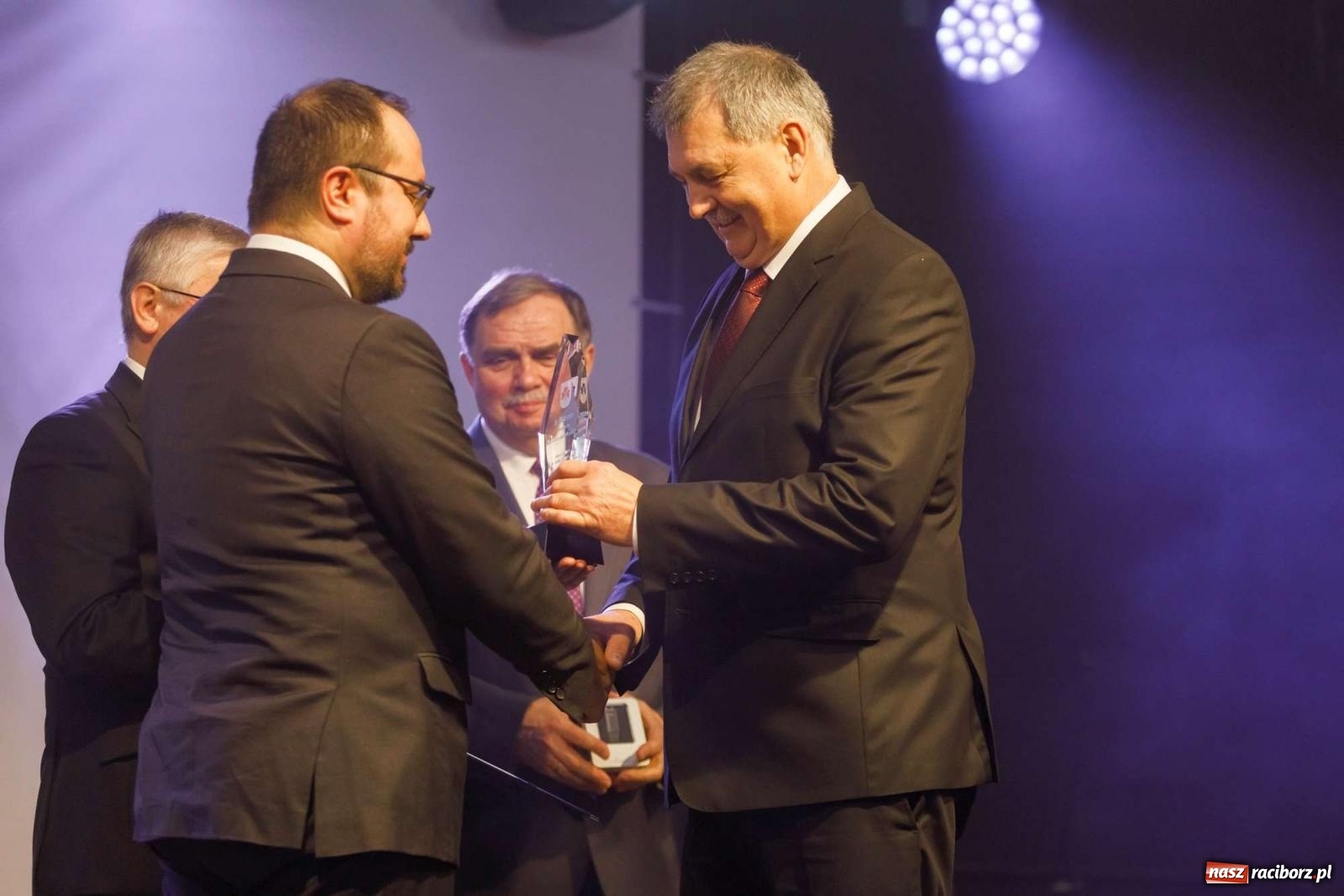 Zdjęcie w galerii na portalu naszraciborz.pl: Biznes i władza. Gala przedsiębiorców w Pietrowicach Wielkich [FOTO i WIDEO] wiadomości z regionu