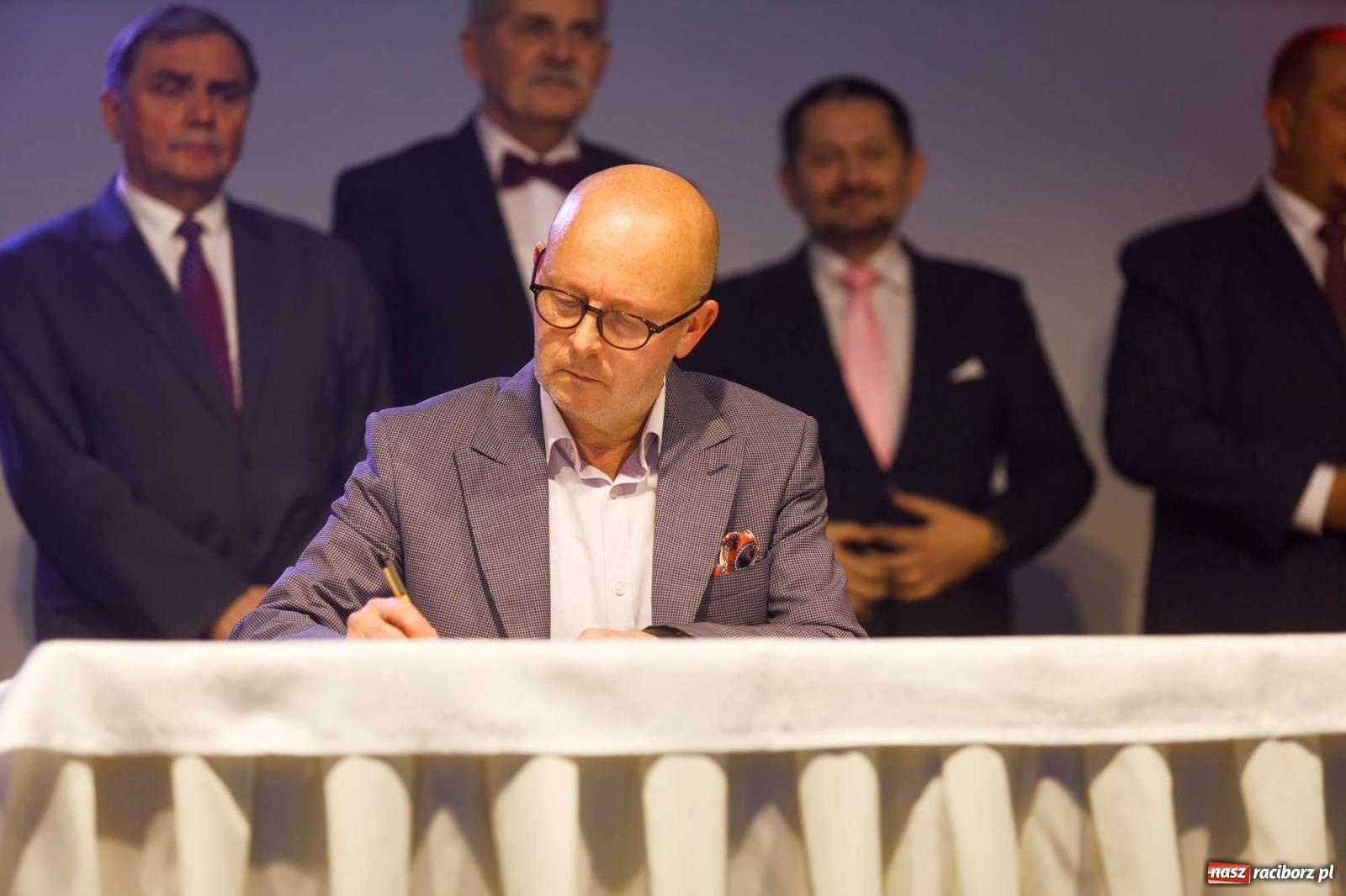 Zdjęcie w galerii na portalu naszraciborz.pl: Biznes i władza. Gala przedsiębiorców w Pietrowicach Wielkich [FOTO i WIDEO] wiadomości z regionu