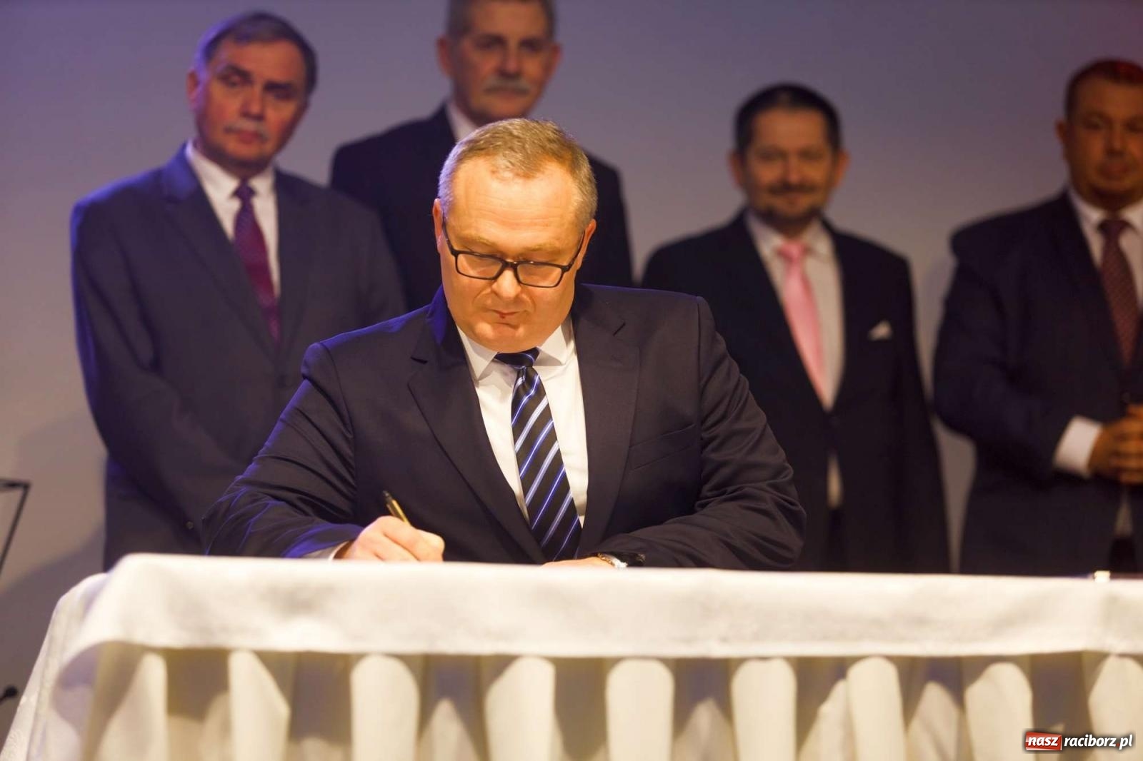 Zdjęcie w galerii na portalu naszraciborz.pl: Biznes i władza. Gala przedsiębiorców w Pietrowicach Wielkich [FOTO i WIDEO] wiadomości z regionu