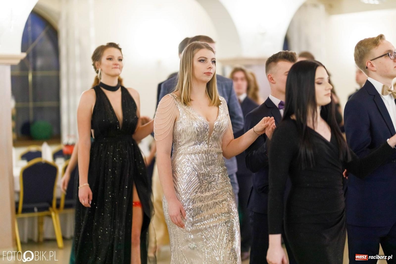 Zdjęcie w galerii na portalu naszraciborz.pl: Studniówka I LO im. Jana Kasprowicza [FOTO i WIDEO] wiadomości z regionu