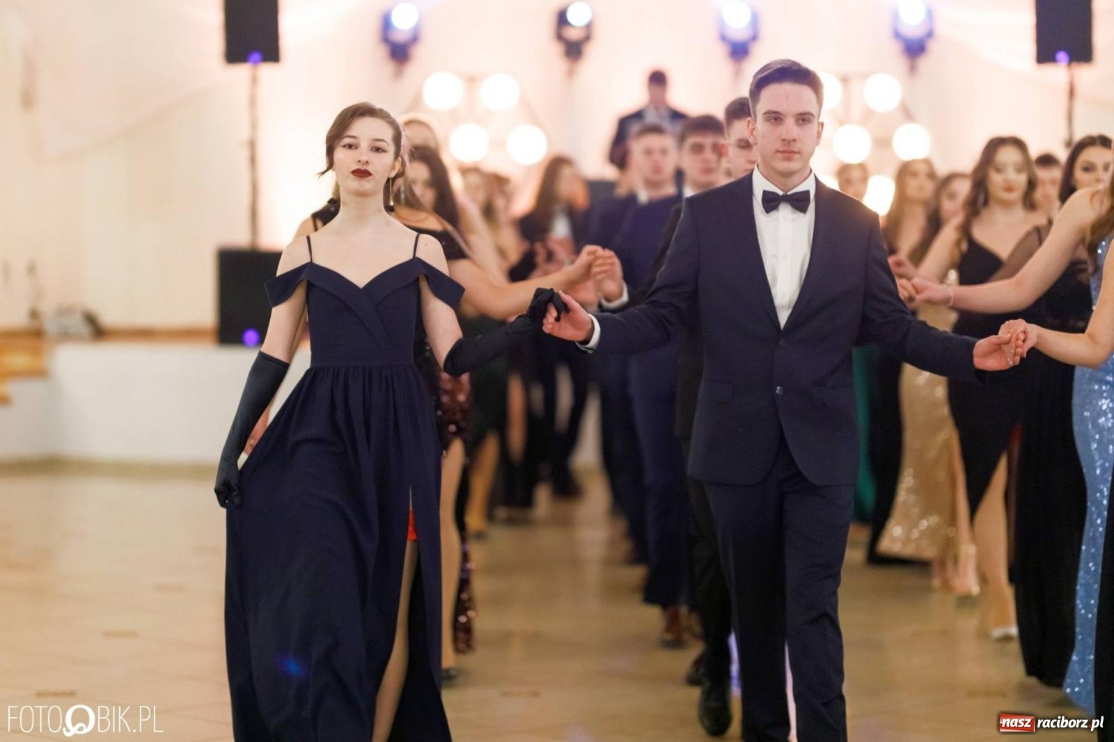 Zdjęcie w galerii na portalu naszraciborz.pl: Studniówka I LO im. Jana Kasprowicza [FOTO i WIDEO] wiadomości z regionu