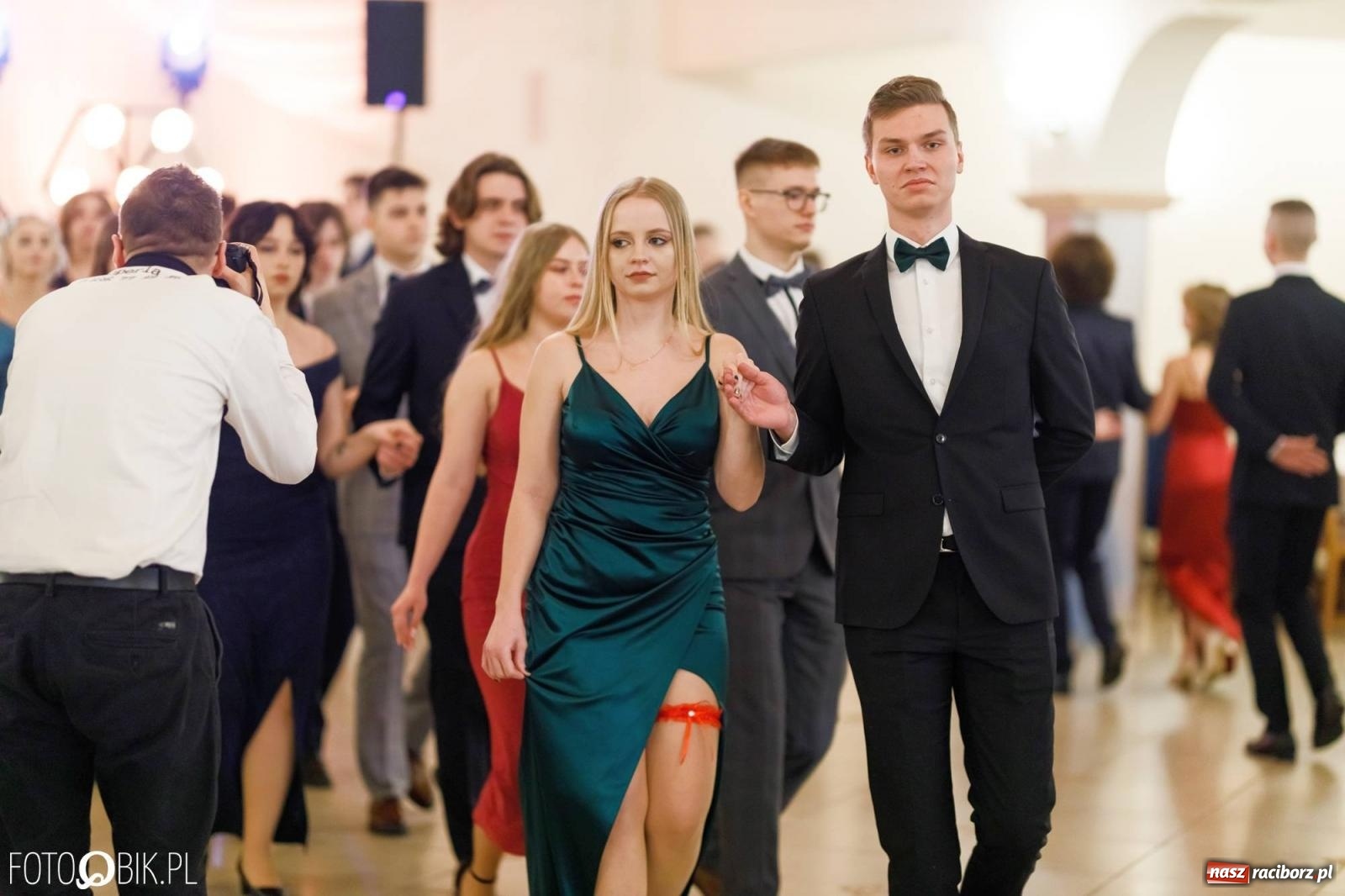 Zdjęcie w galerii na portalu naszraciborz.pl: Studniówka I LO im. Jana Kasprowicza [FOTO i WIDEO] wiadomości z regionu