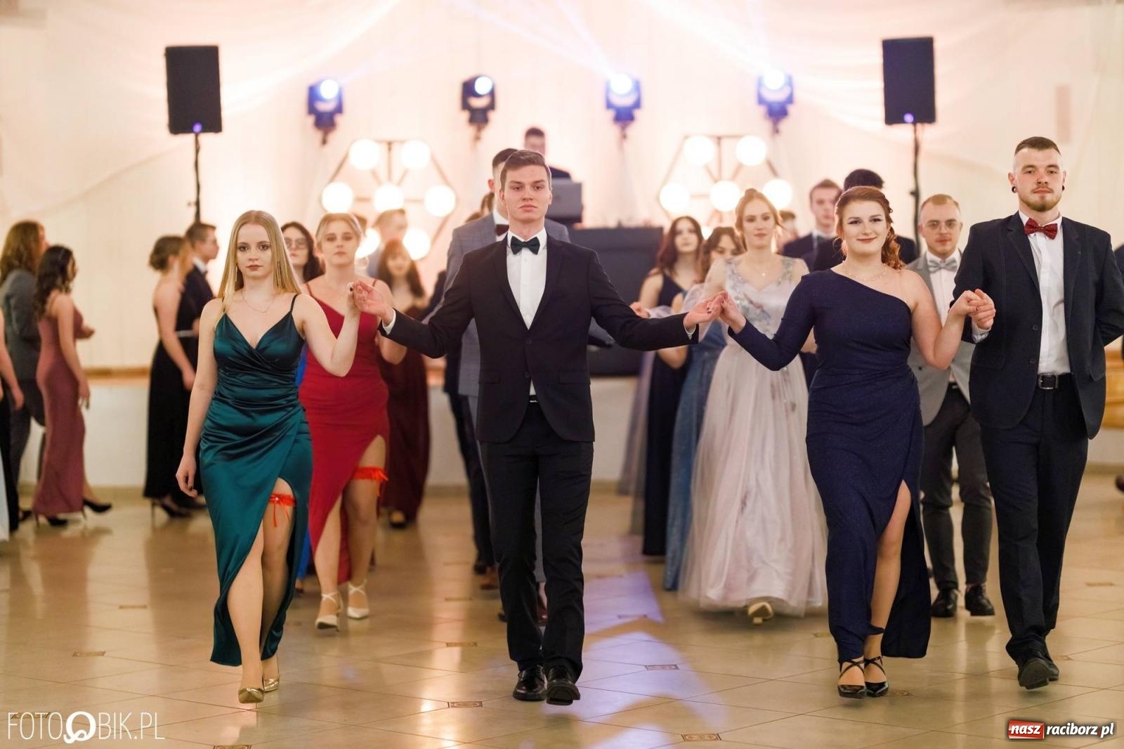 Zdjęcie w galerii na portalu naszraciborz.pl: Studniówka I LO im. Jana Kasprowicza [FOTO i WIDEO] wiadomości z regionu