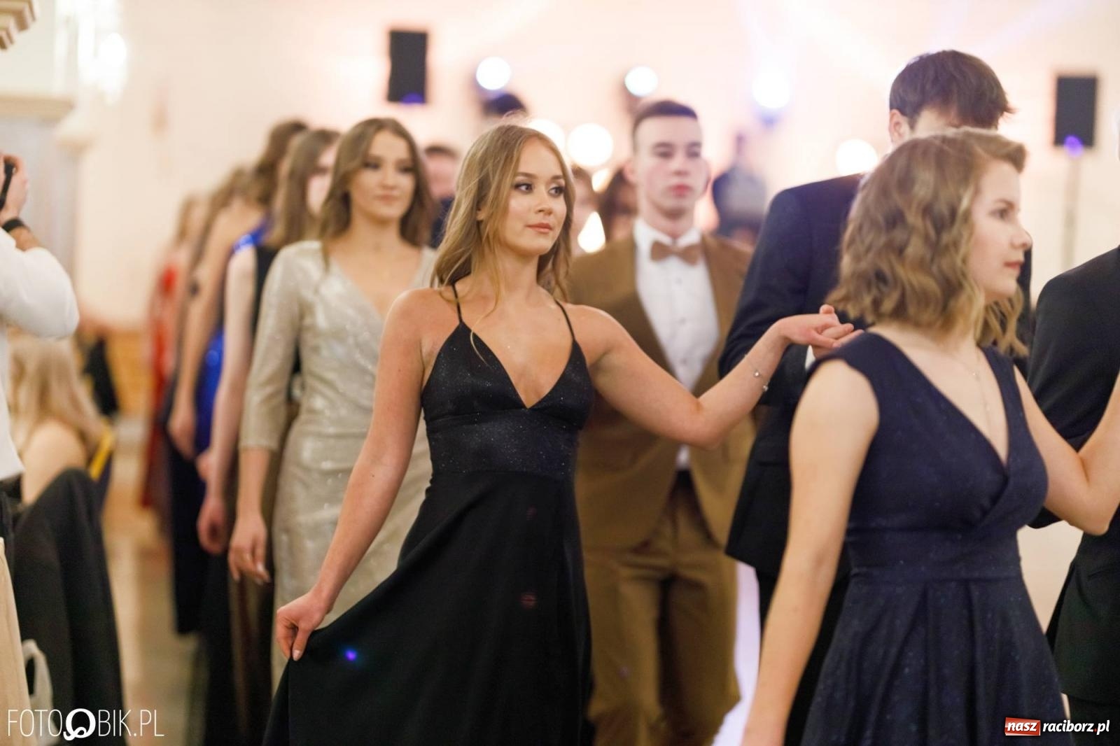 Zdjęcie w galerii na portalu naszraciborz.pl: Studniówka I LO im. Jana Kasprowicza [FOTO i WIDEO] wiadomości z regionu