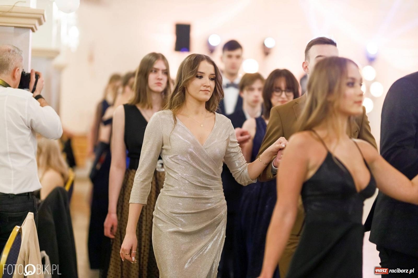 Zdjęcie w galerii na portalu naszraciborz.pl: Studniówka I LO im. Jana Kasprowicza [FOTO i WIDEO] wiadomości z regionu