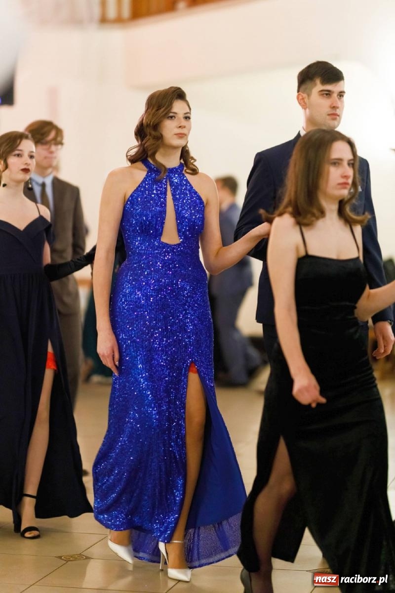 Zdjęcie w galerii na portalu naszraciborz.pl: Studniówka I LO im. Jana Kasprowicza [FOTO i WIDEO] wiadomości z regionu