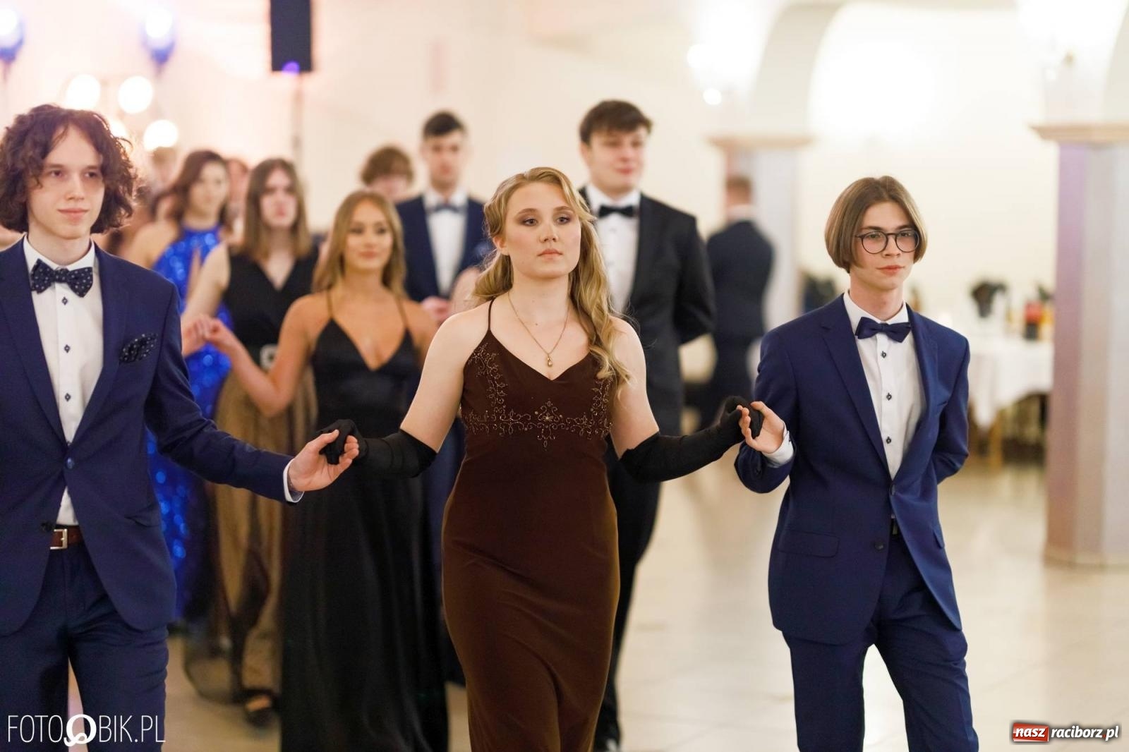 Zdjęcie w galerii na portalu naszraciborz.pl: Studniówka I LO im. Jana Kasprowicza [FOTO i WIDEO] wiadomości z regionu