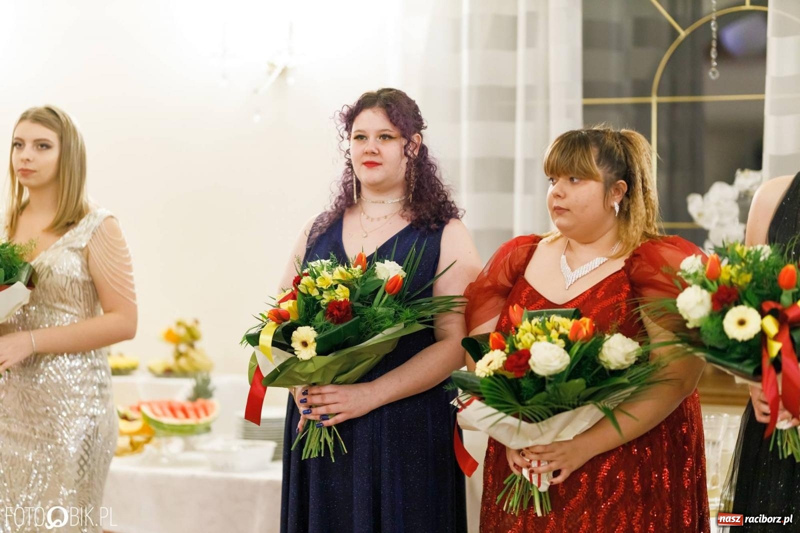 Zdjęcie w galerii na portalu naszraciborz.pl: Studniówka I LO im. Jana Kasprowicza [FOTO i WIDEO] wiadomości z regionu
