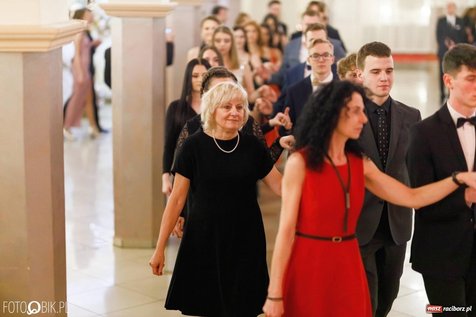 Zdjęcie w galerii na portalu naszraciborz.pl: Studniówka I LO im. Jana Kasprowicza [FOTO i WIDEO] wiadomości z regionu