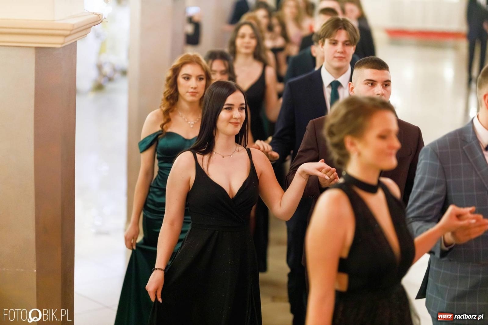 Zdjęcie w galerii na portalu naszraciborz.pl: Studniówka I LO im. Jana Kasprowicza [FOTO i WIDEO] wiadomości z regionu