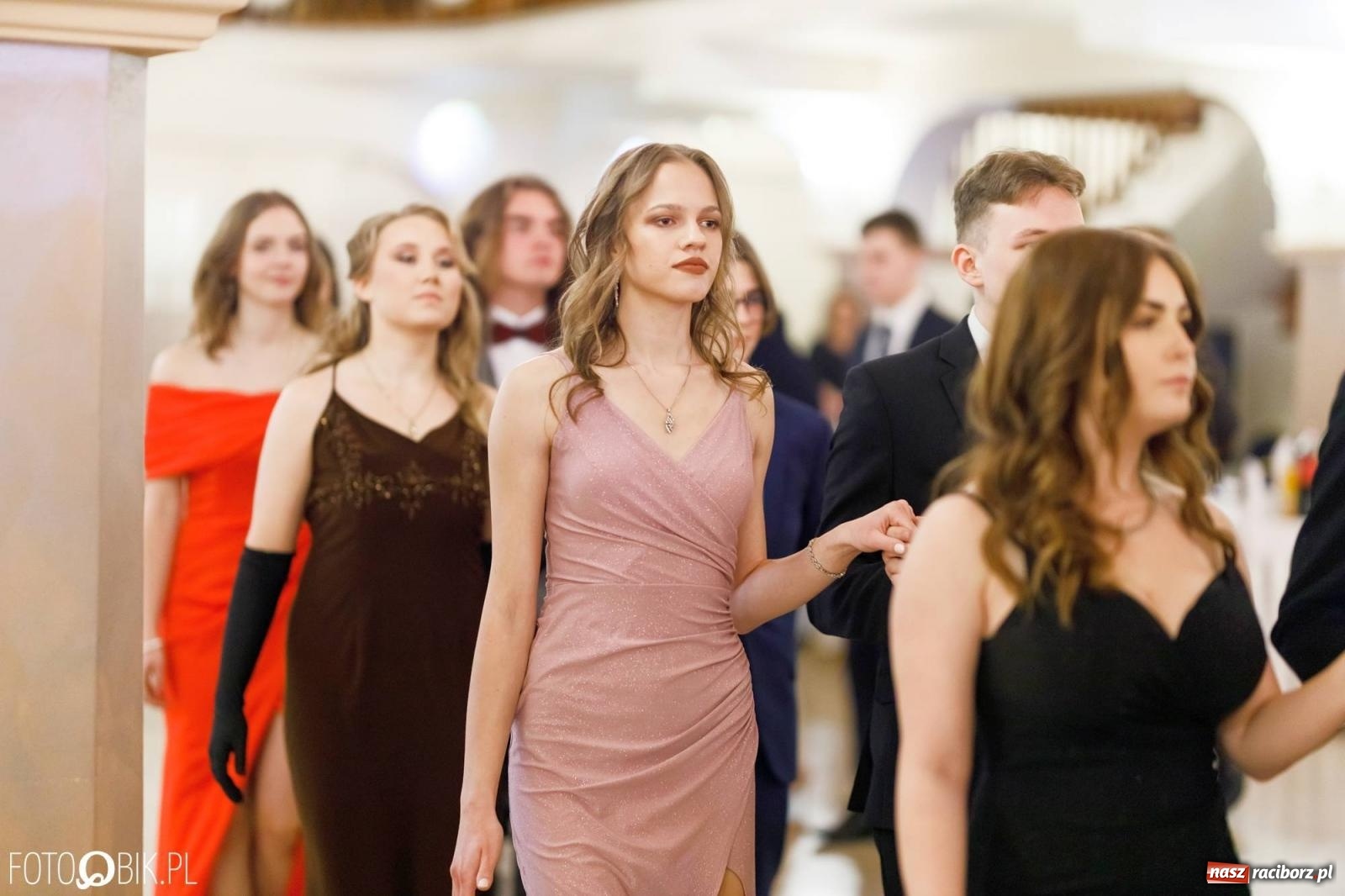 Zdjęcie w galerii na portalu naszraciborz.pl: Studniówka I LO im. Jana Kasprowicza [FOTO i WIDEO] wiadomości z regionu
