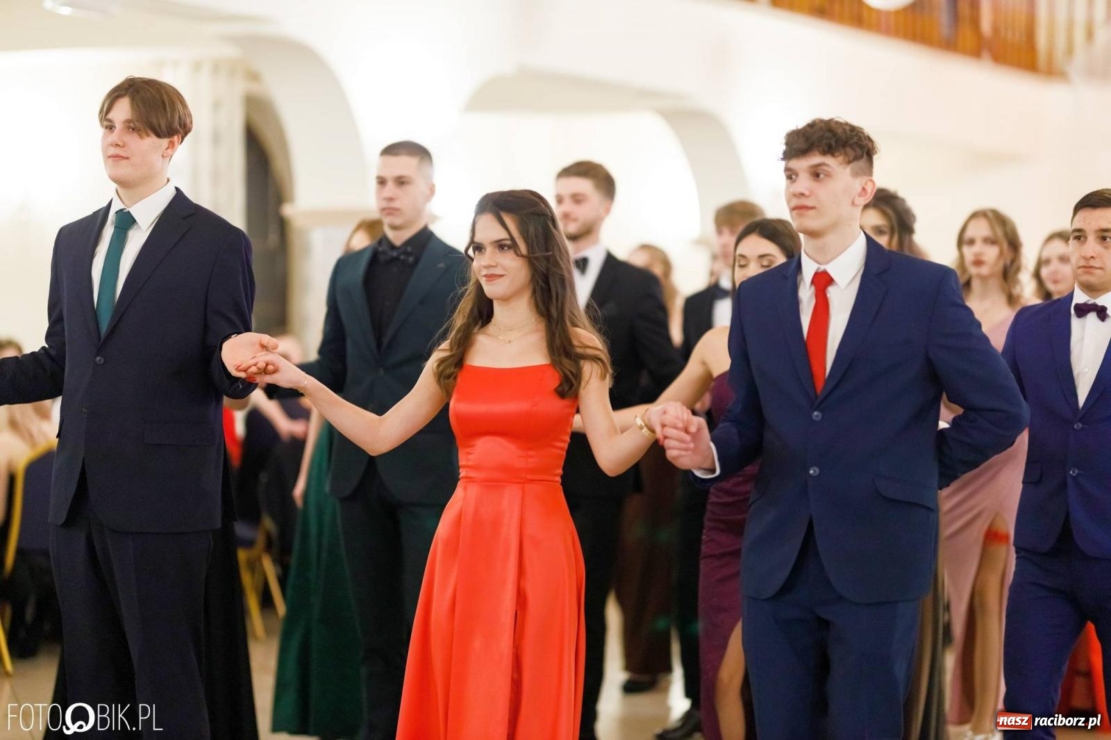 Zdjęcie w galerii na portalu naszraciborz.pl: Studniówka I LO im. Jana Kasprowicza [FOTO i WIDEO] wiadomości z regionu