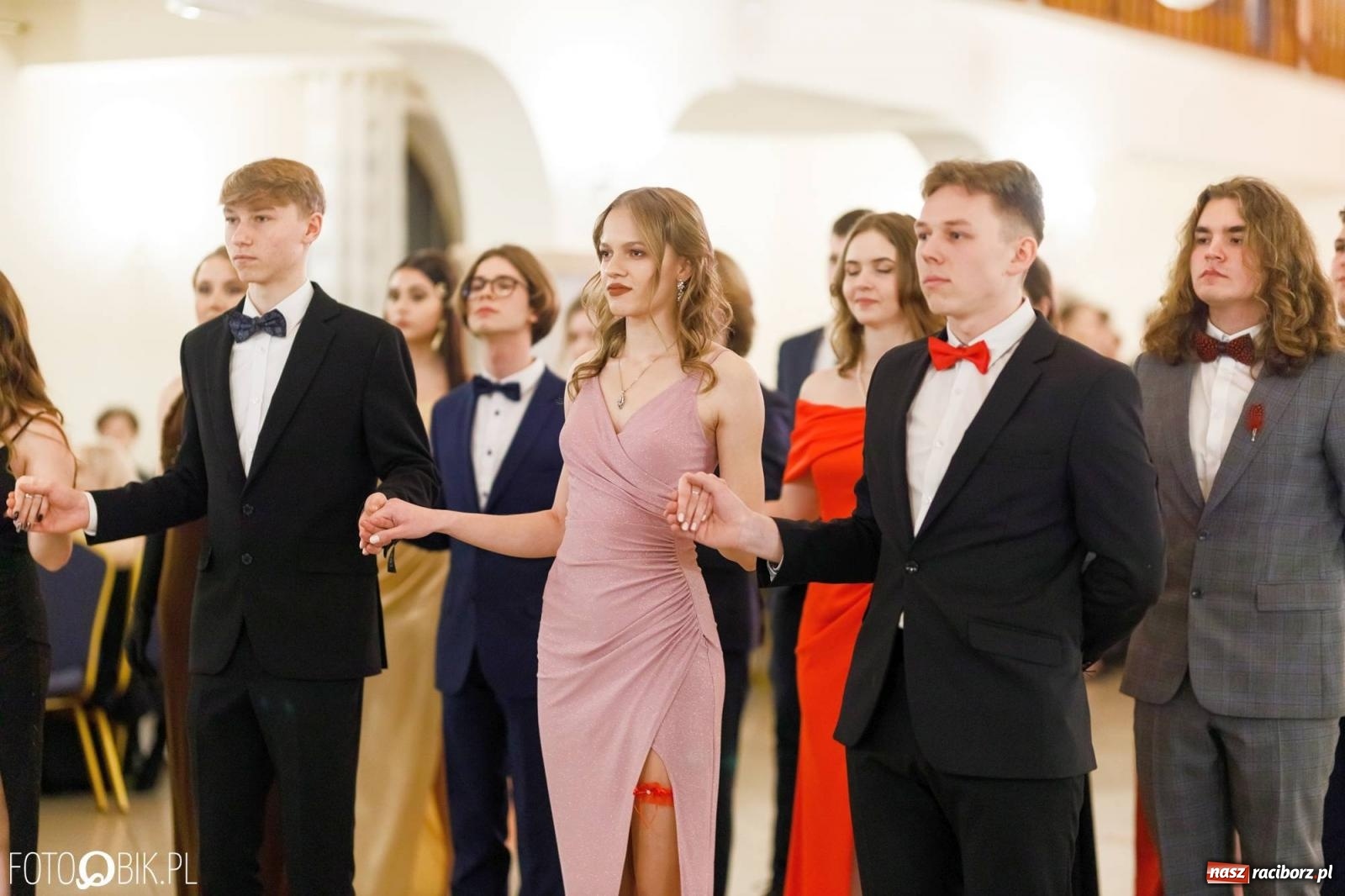 Zdjęcie w galerii na portalu naszraciborz.pl: Studniówka I LO im. Jana Kasprowicza [FOTO i WIDEO] wiadomości z regionu