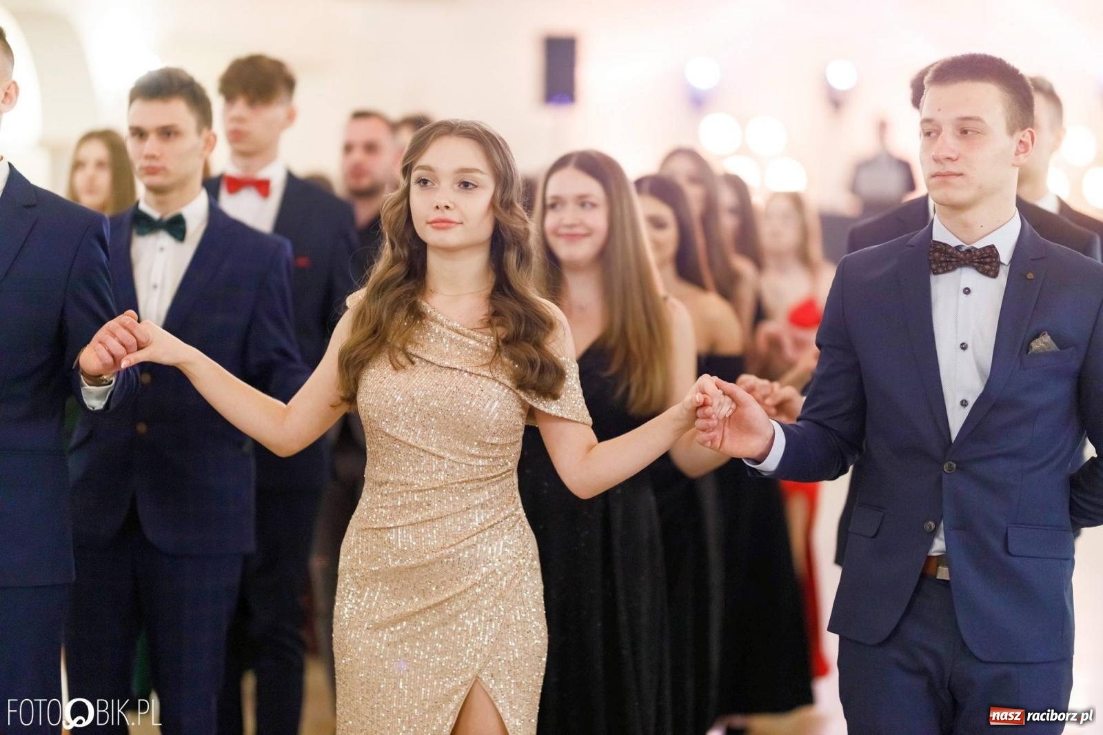 Zdjęcie w galerii na portalu naszraciborz.pl: Studniówka I LO im. Jana Kasprowicza [FOTO i WIDEO] wiadomości z regionu