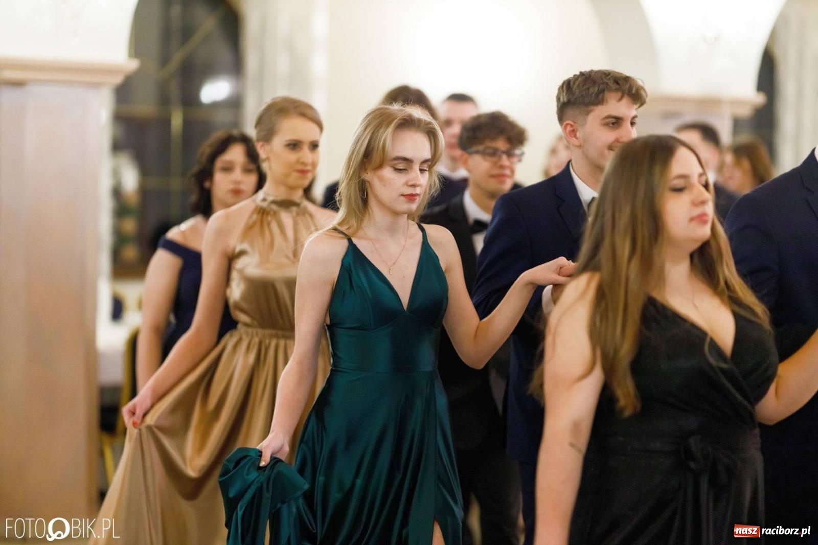 Zdjęcie w galerii na portalu naszraciborz.pl: Studniówka I LO im. Jana Kasprowicza [FOTO i WIDEO] wiadomości z regionu