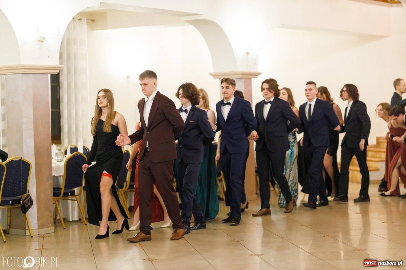 Zdjęcie w galerii na portalu naszraciborz.pl: Studniówka I LO im. Jana Kasprowicza [FOTO i WIDEO] wiadomości z regionu