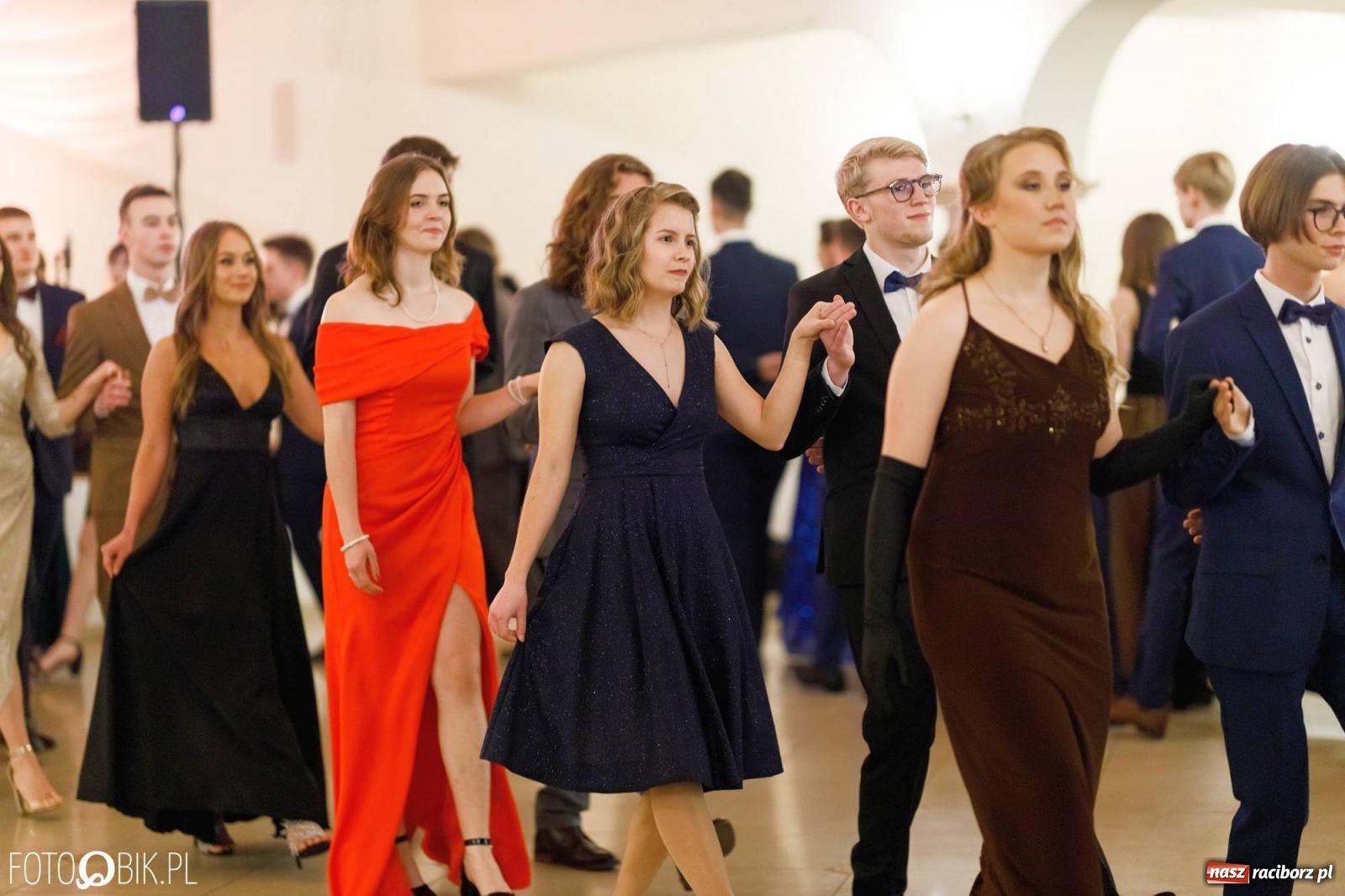 Zdjęcie w galerii na portalu naszraciborz.pl: Studniówka I LO im. Jana Kasprowicza [FOTO i WIDEO] wiadomości z regionu
