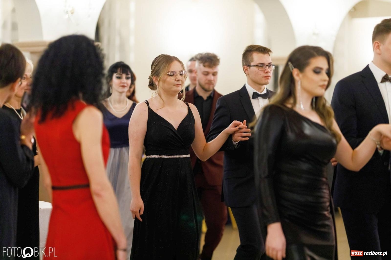 Zdjęcie w galerii na portalu naszraciborz.pl: Studniówka I LO im. Jana Kasprowicza [FOTO i WIDEO] wiadomości z regionu