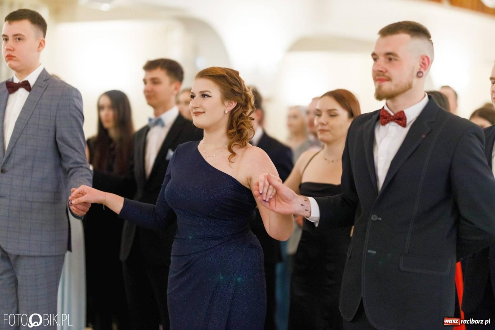 Zdjęcie w galerii na portalu naszraciborz.pl: Studniówka I LO im. Jana Kasprowicza [FOTO i WIDEO] wiadomości z regionu