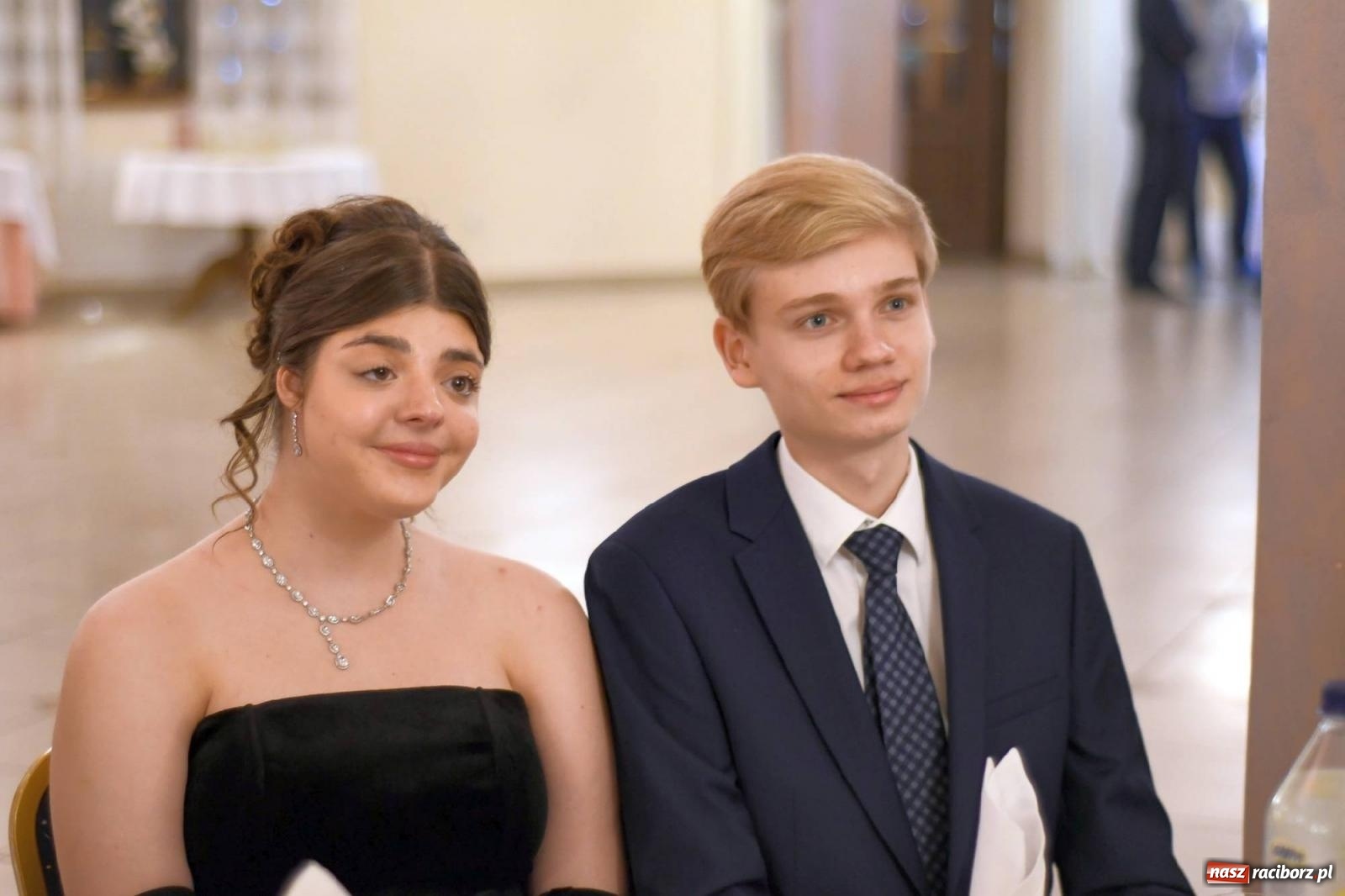 Zdjęcie w galerii na portalu naszraciborz.pl: Studniówka I LO im. Jana Kasprowicza [FOTO i WIDEO] wiadomości z regionu