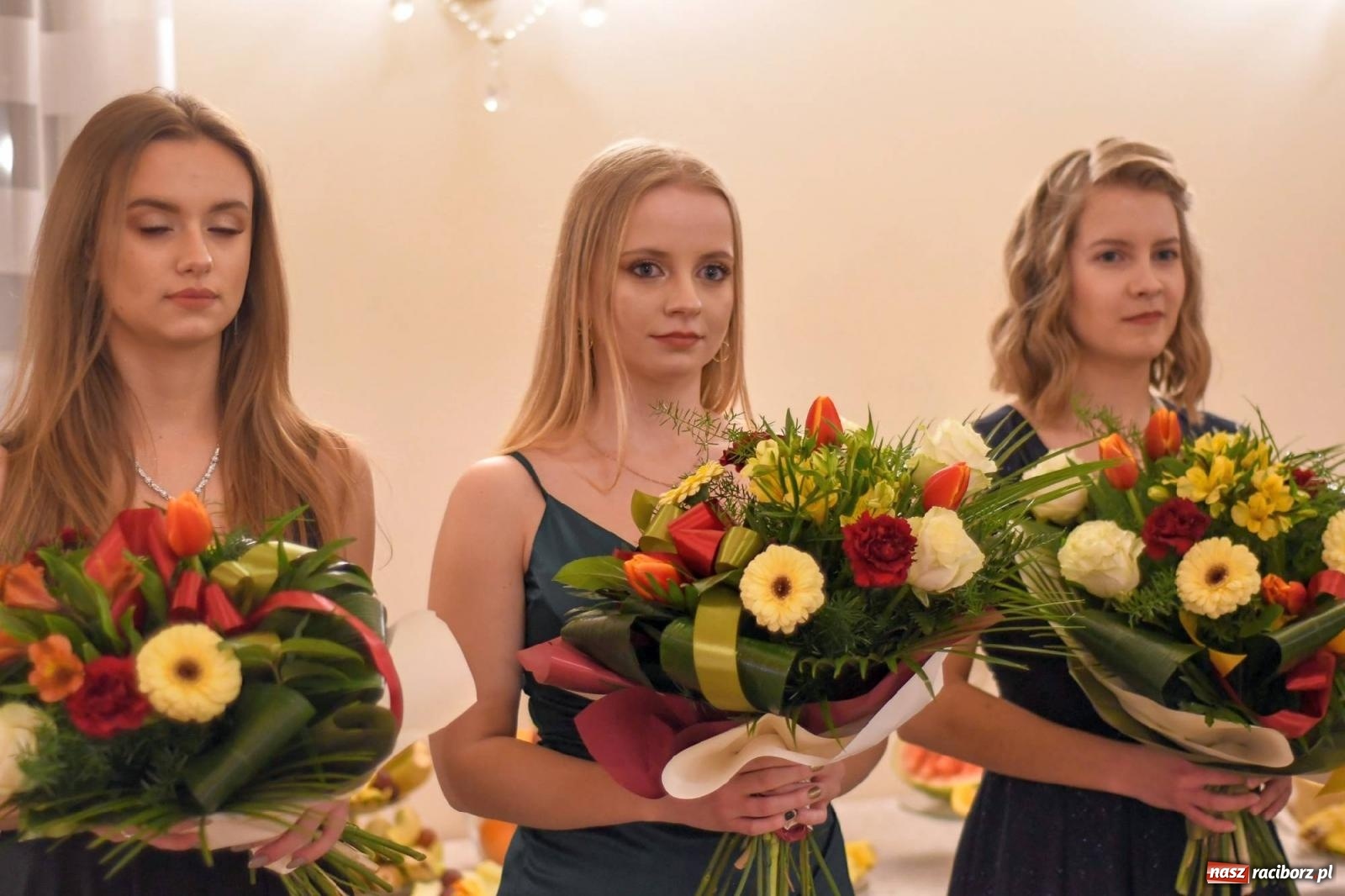 Zdjęcie w galerii na portalu naszraciborz.pl: Studniówka I LO im. Jana Kasprowicza [FOTO i WIDEO] wiadomości z regionu