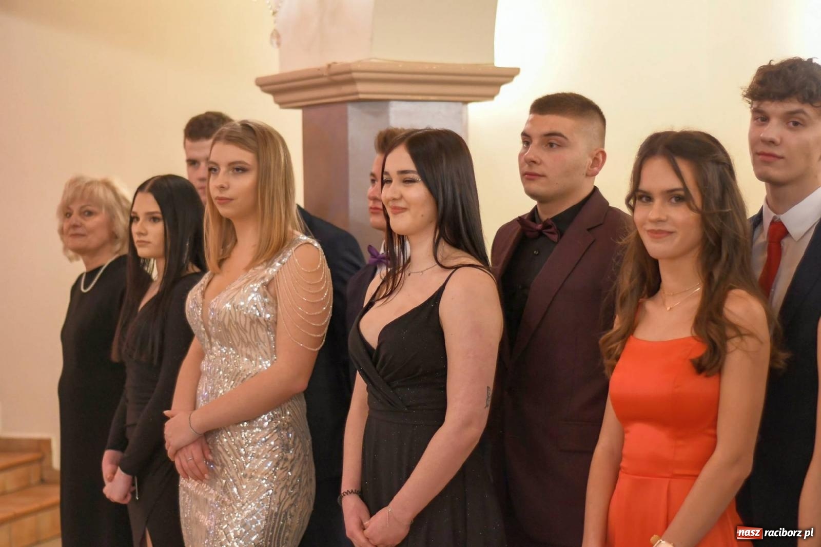 Zdjęcie w galerii na portalu naszraciborz.pl: Studniówka I LO im. Jana Kasprowicza [FOTO i WIDEO] wiadomości z regionu