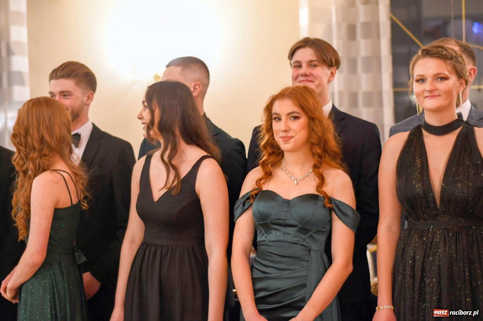 Zdjęcie w galerii na portalu naszraciborz.pl: Studniówka I LO im. Jana Kasprowicza [FOTO i WIDEO] wiadomości z regionu