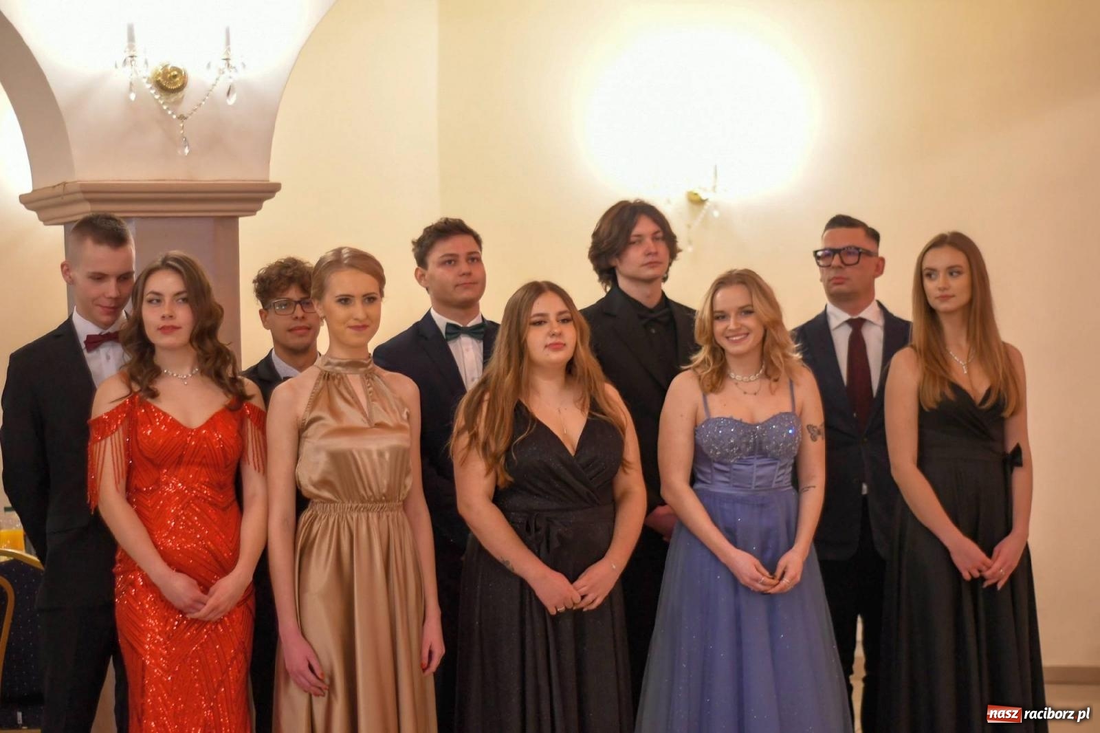 Zdjęcie w galerii na portalu naszraciborz.pl: Studniówka I LO im. Jana Kasprowicza [FOTO i WIDEO] wiadomości z regionu