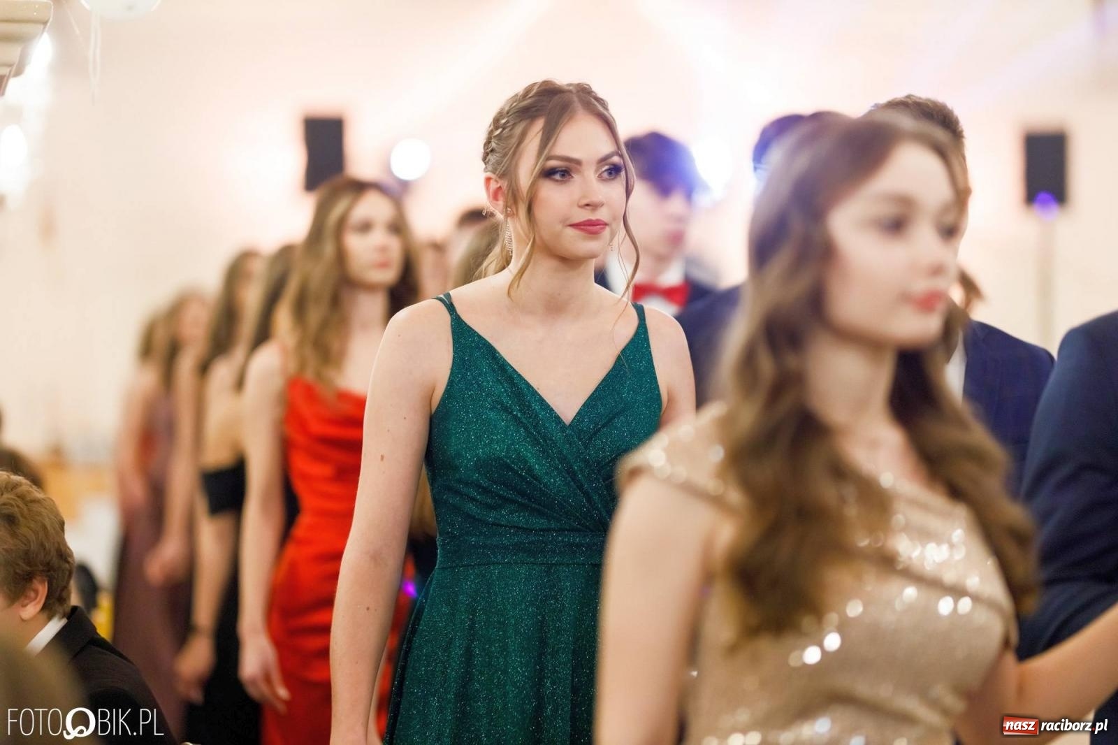 Zdjęcie w galerii na portalu naszraciborz.pl: Studniówka I LO im. Jana Kasprowicza [FOTO i WIDEO] wiadomości z regionu