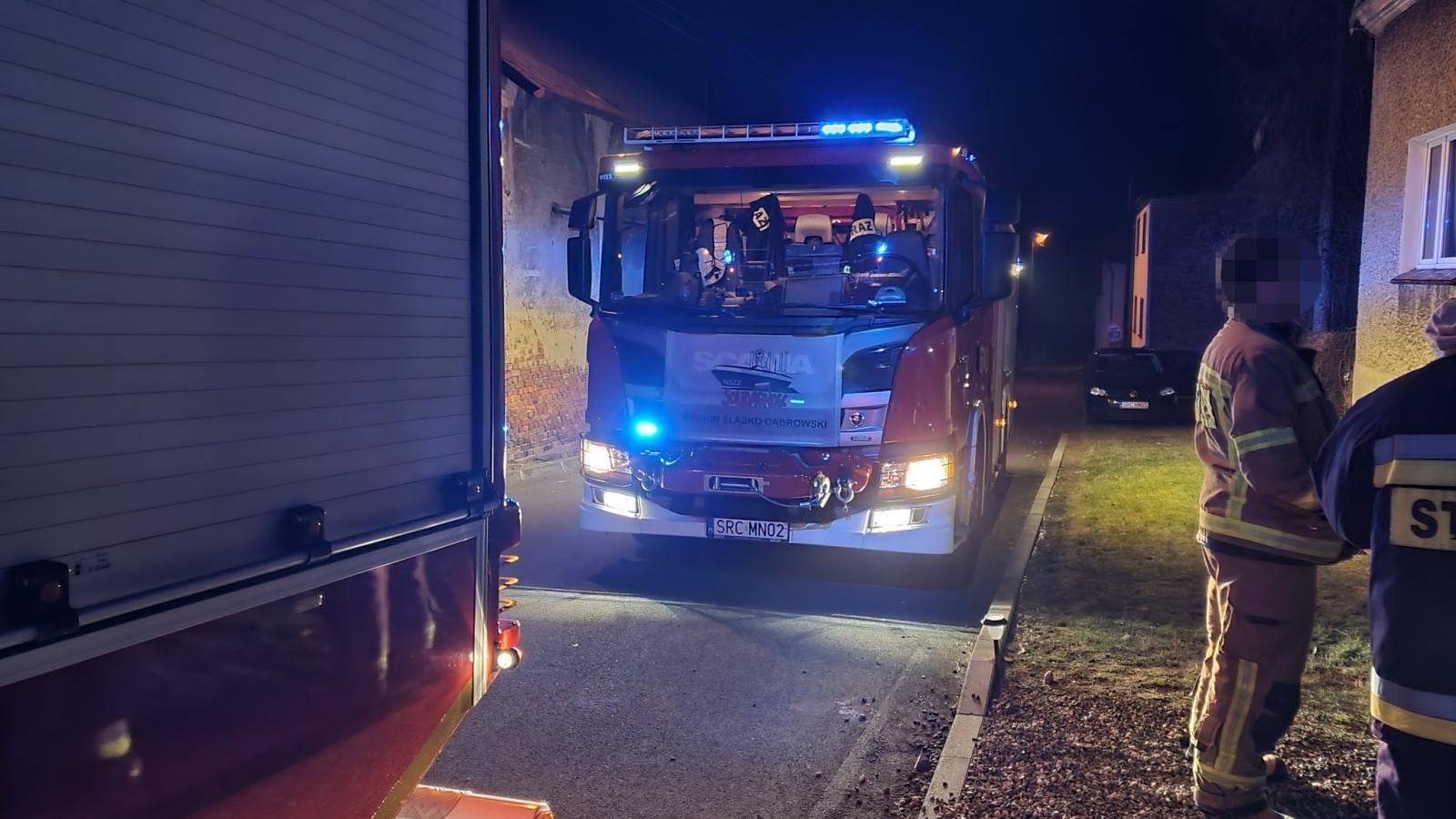 Zdjęcie w galerii na portalu naszraciborz.pl: Strażacka akcja w Krzanowicach. Z pieca wydobywał się hałas [FOTO] wiadomości z regionu