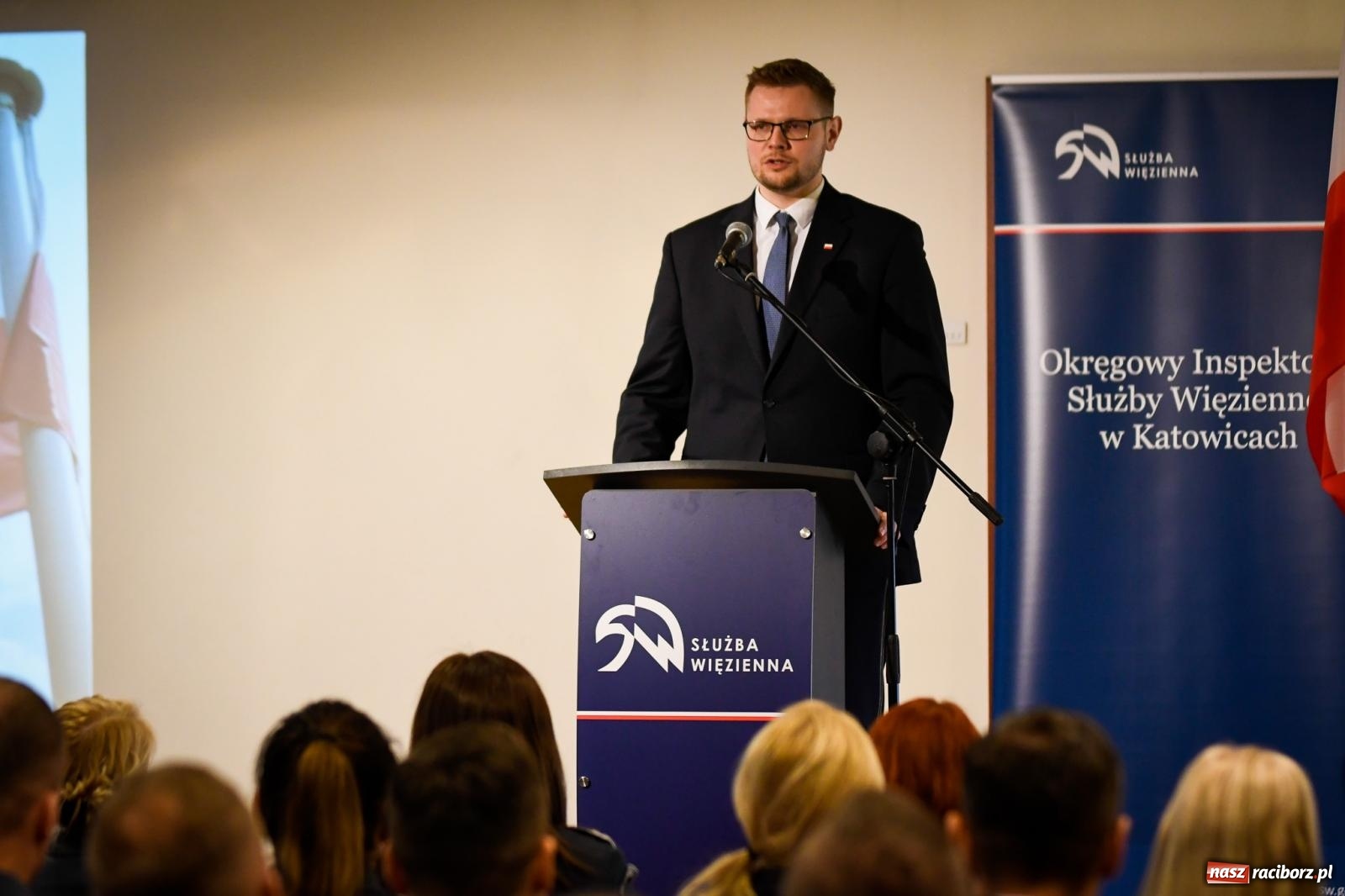Zdjęcie w galerii na portalu naszraciborz.pl: Okręgowe obchody Dnia Tradycji Służby Więziennej na zamku w Raciborzu wiadomości z regionu