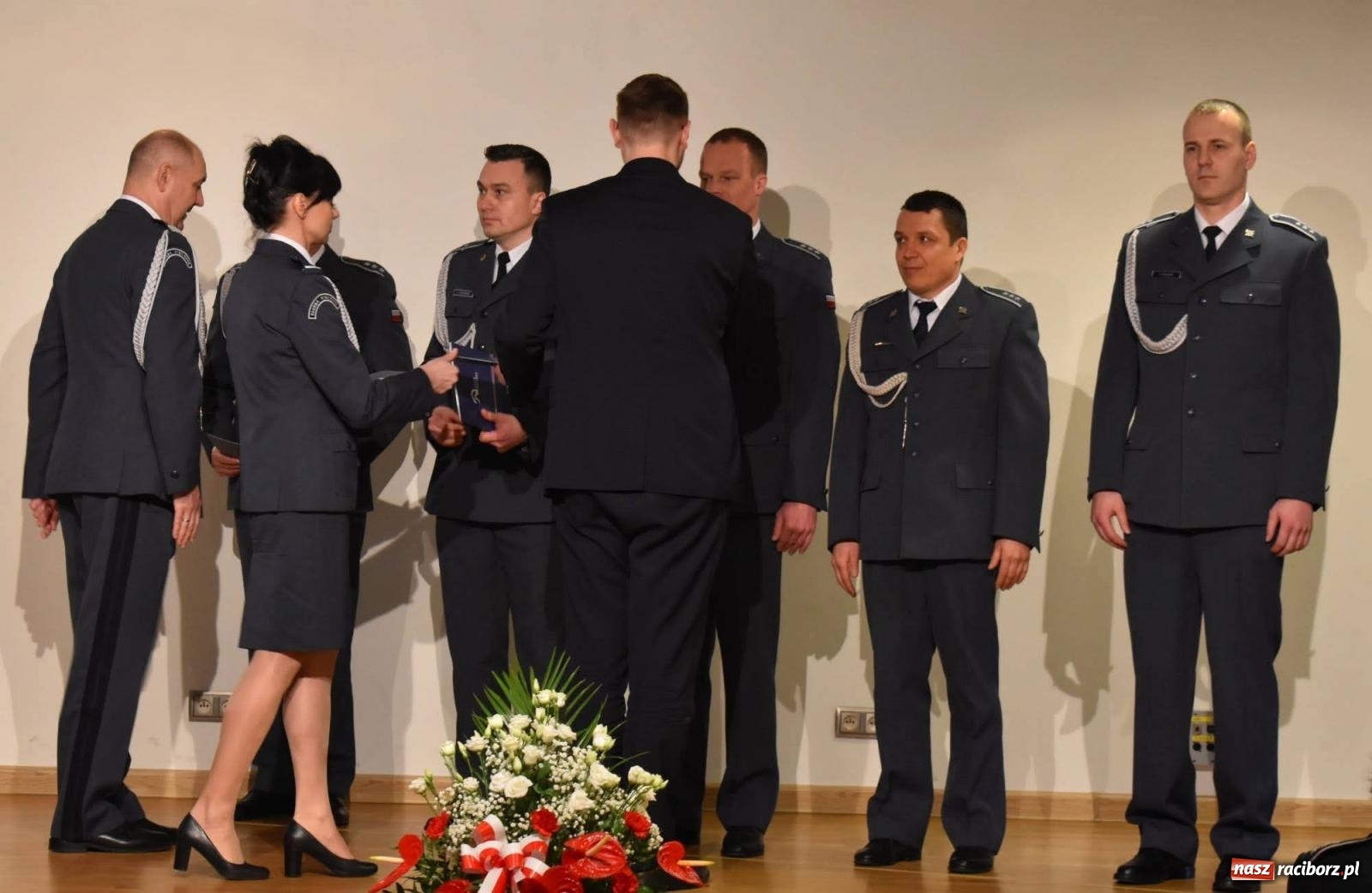 Zdjęcie w galerii na portalu naszraciborz.pl: Okręgowe obchody Dnia Tradycji Służby Więziennej na zamku w Raciborzu wiadomości z regionu