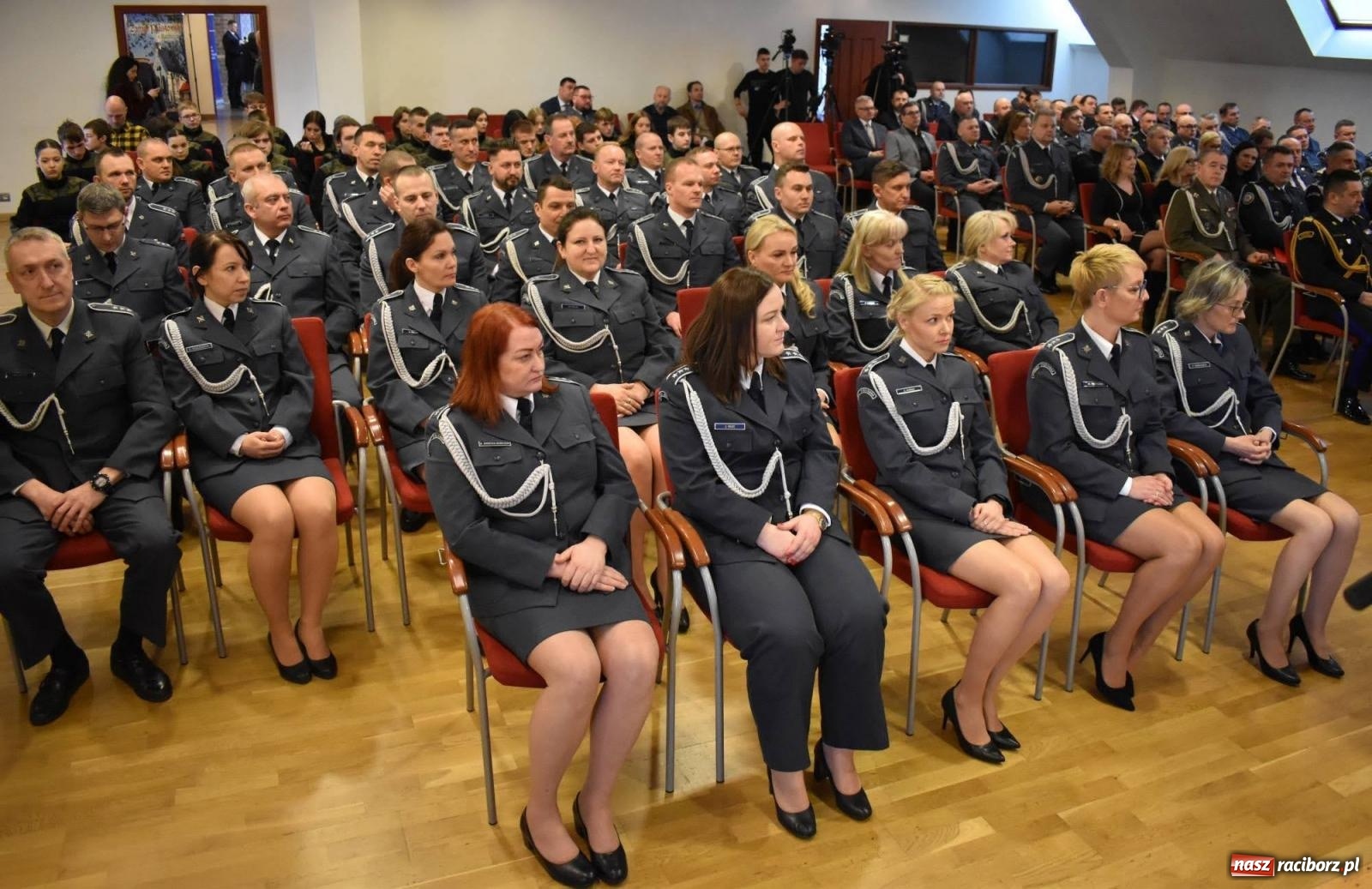 Zdjęcie w galerii na portalu naszraciborz.pl: Okręgowe obchody Dnia Tradycji Służby Więziennej na zamku w Raciborzu wiadomości z regionu