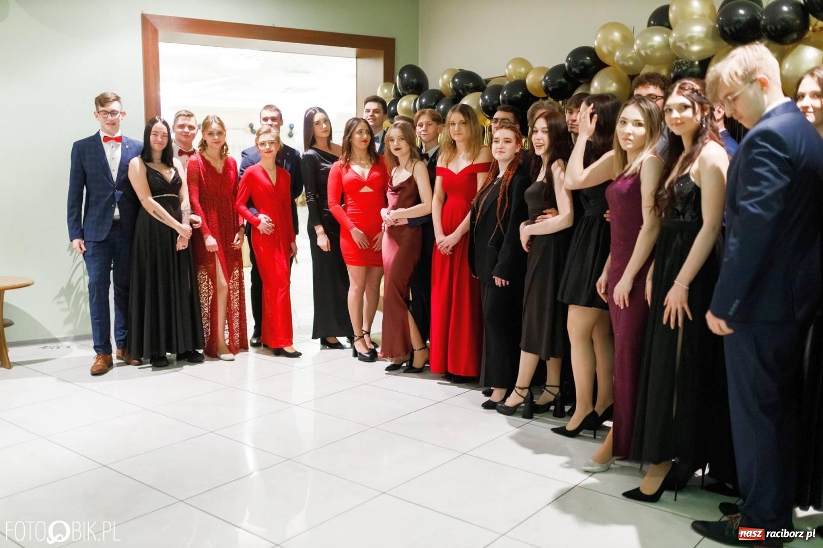 Zdjęcie w galerii na portalu naszraciborz.pl: Bal studniówkowy raciborskiego Mechanika [FOTO i WIDEO] wiadomości z regionu
